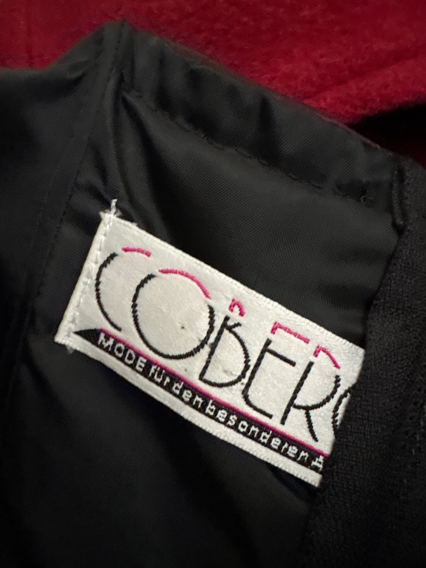 Rochie vintage cu corsaj din mătase naturală și aplicații în stil anii 50