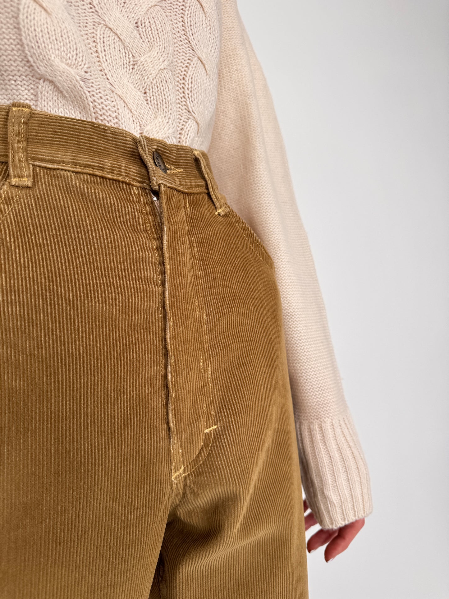 Pantaloni tall camel din catifea de bumbac cu talie ultra înaltă marcată