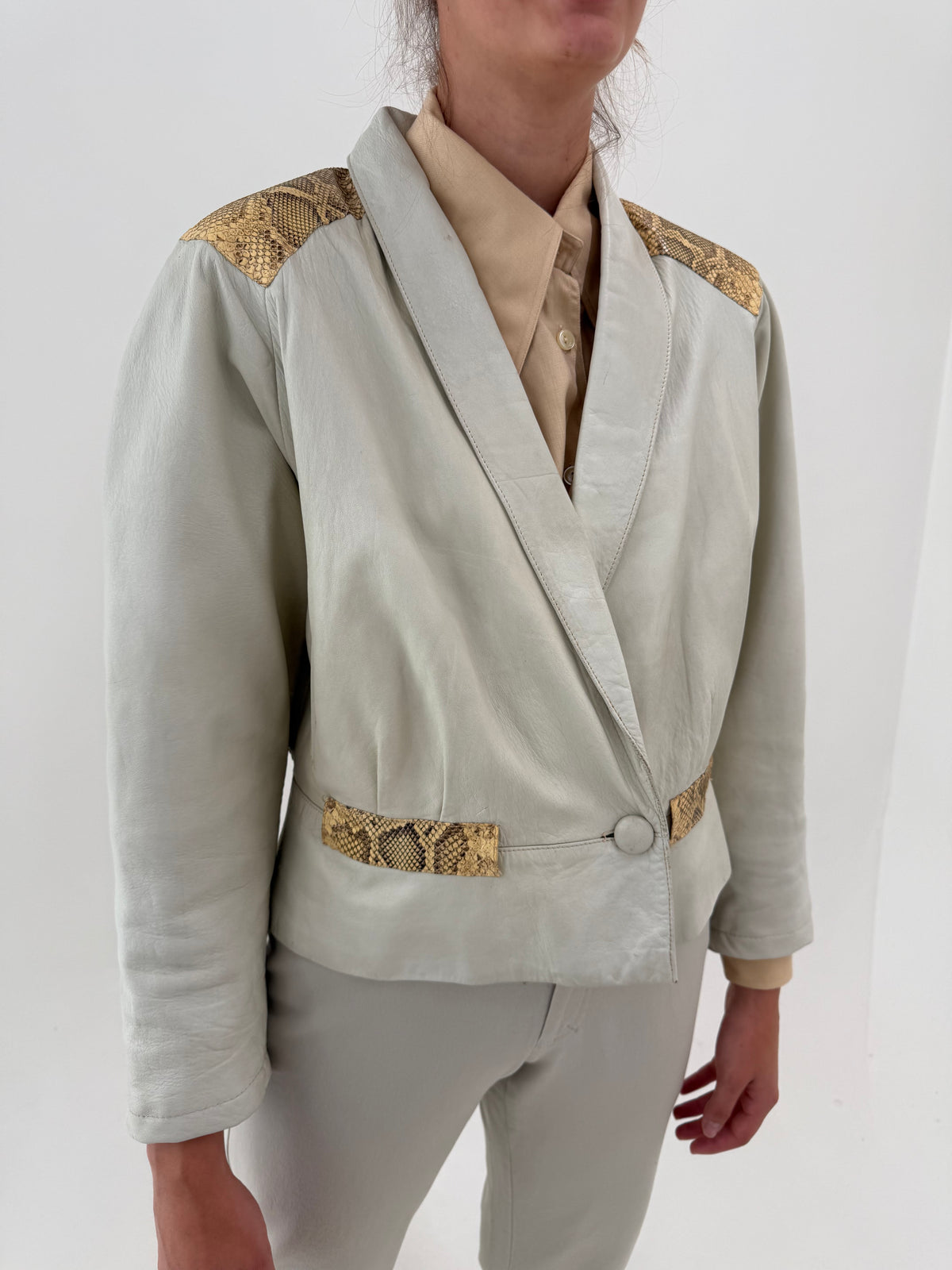 Geaca vintage cu inserții din piele de șarpe camel pe piele mănușă off white