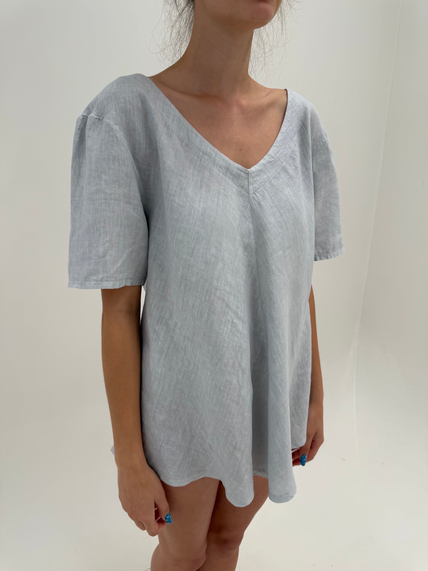 Top silver gray din in premium în croi minimalist
