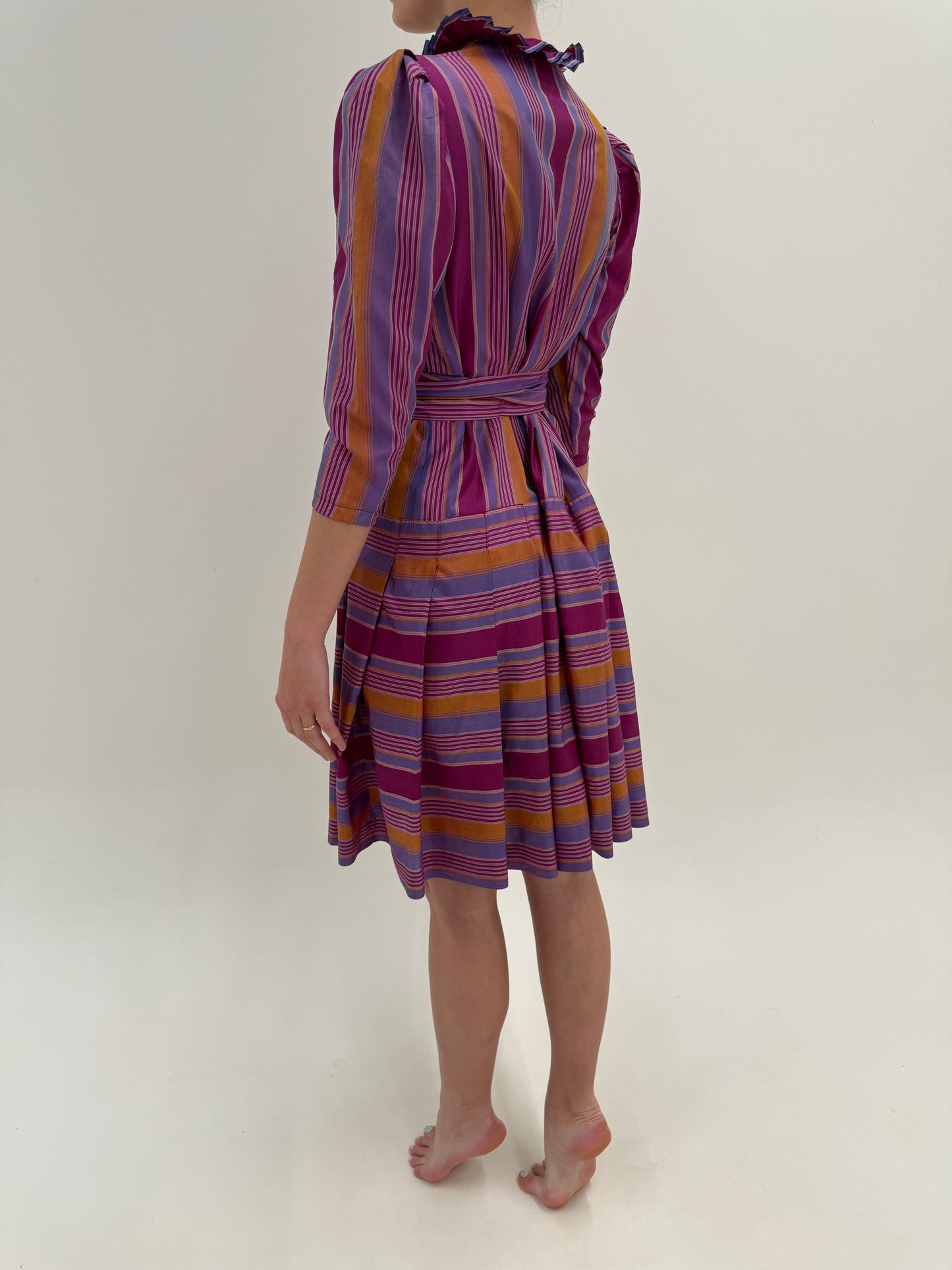 Rochie vintage din mătase naturală excepțională plină în culori tari