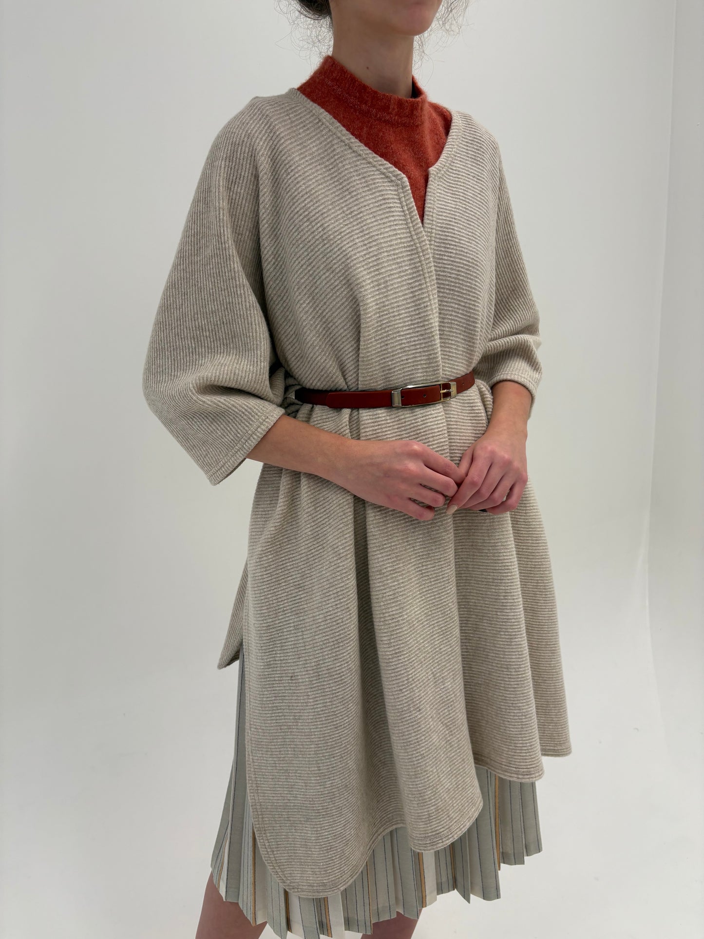 Capa lunga camel din tricot de lana extrafina