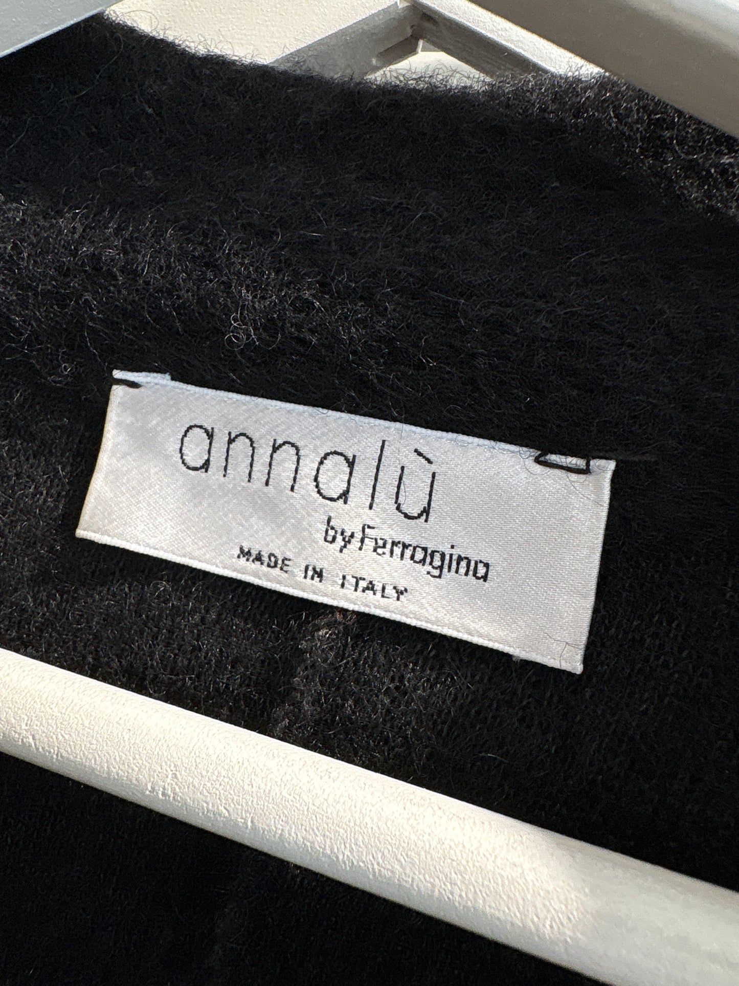 Sacou negru cambrat italian din boiled wool