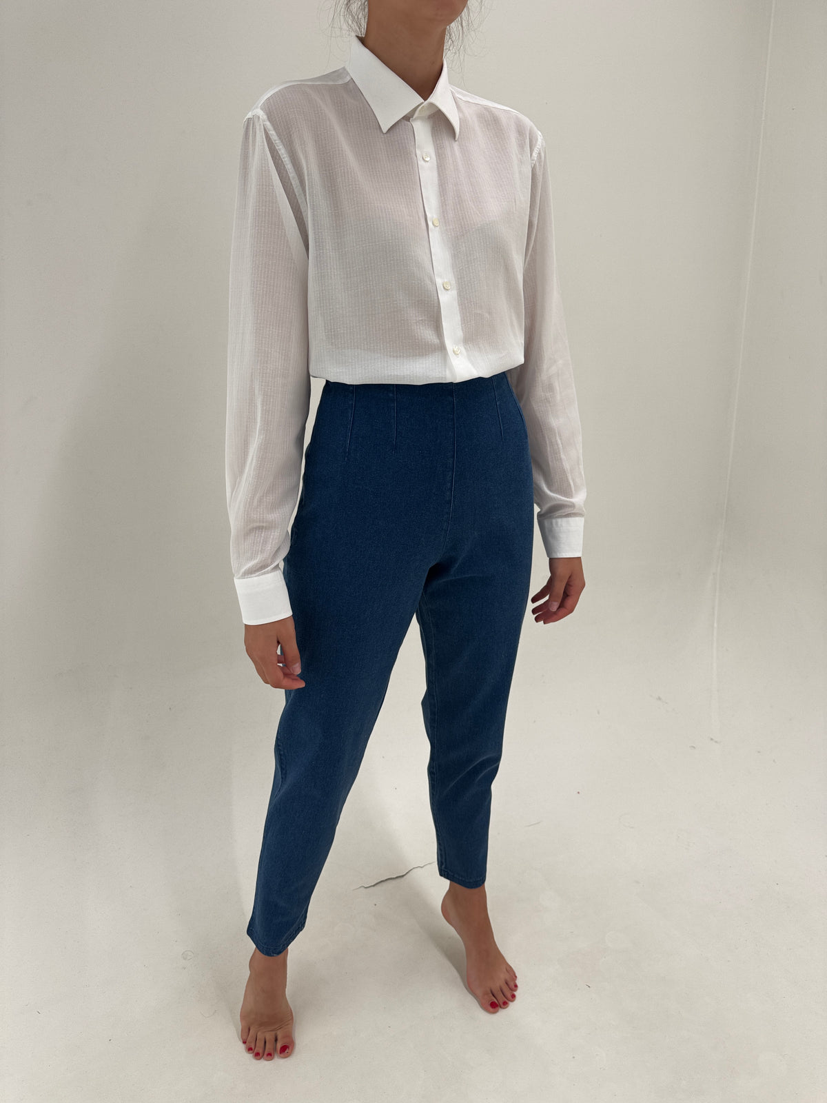 Jeans vintage cu talie extrem de înaltă fără efect prespalat cu solduri generoase