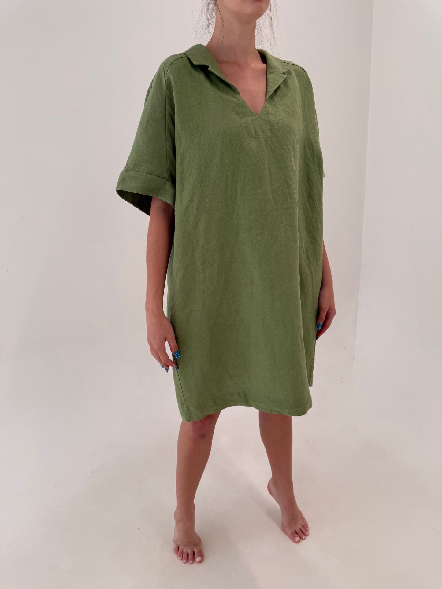 Rochie olive green din in premium organic în croi lejer cu buzunare