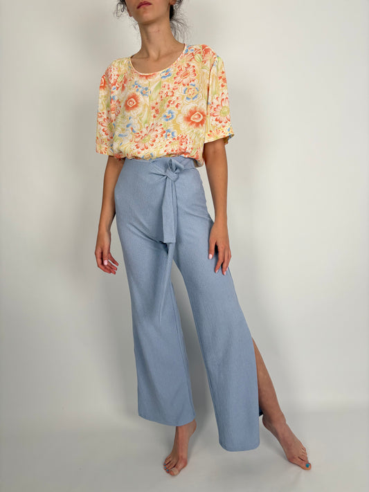 Pantaloni tall în croi chic baby blue