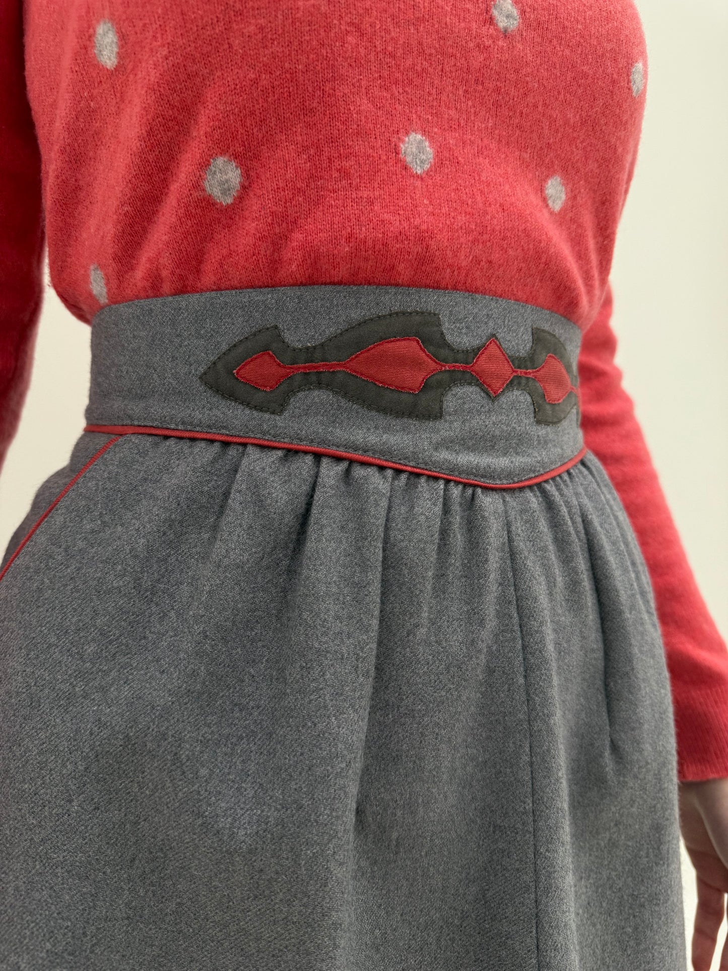 Fustă vintage din lana groasă super amplă cu talie ultra marcată înaltă