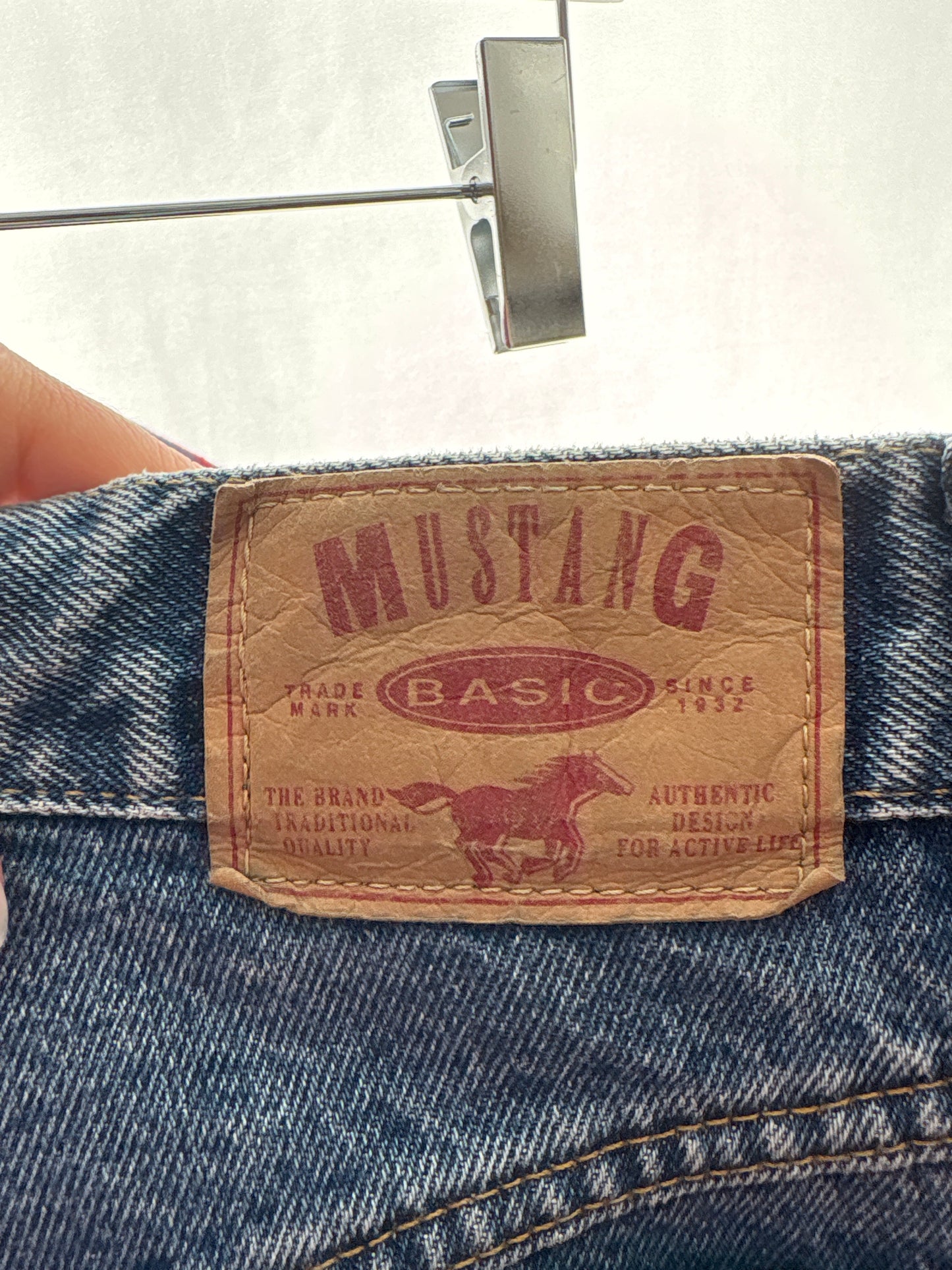 Jeans vintage premium mom fit clasic wash cu talie ultra înaltă