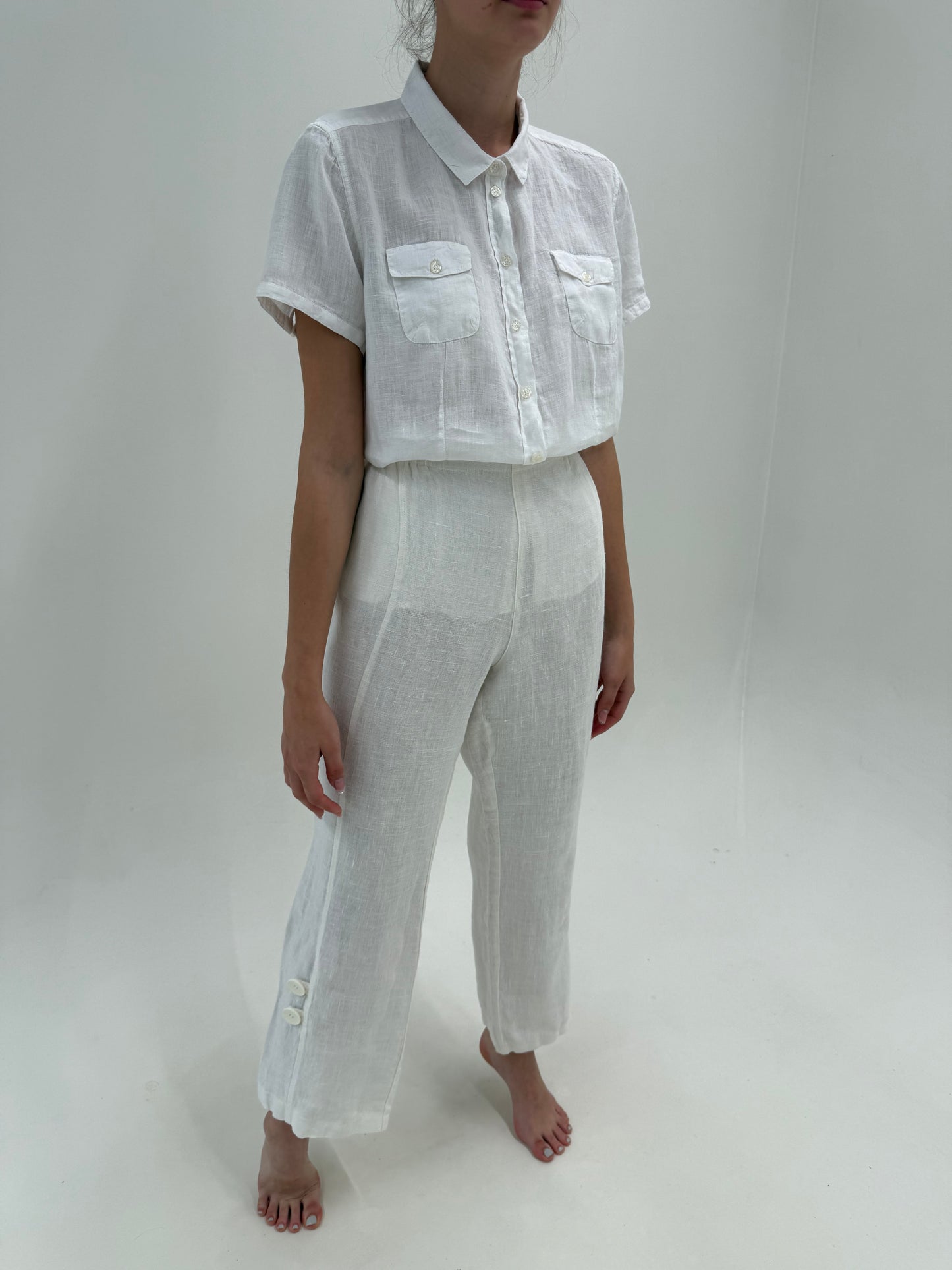 Pantaloni din pânză grea de in în croi clasic cu talie înaltă marcată elastică