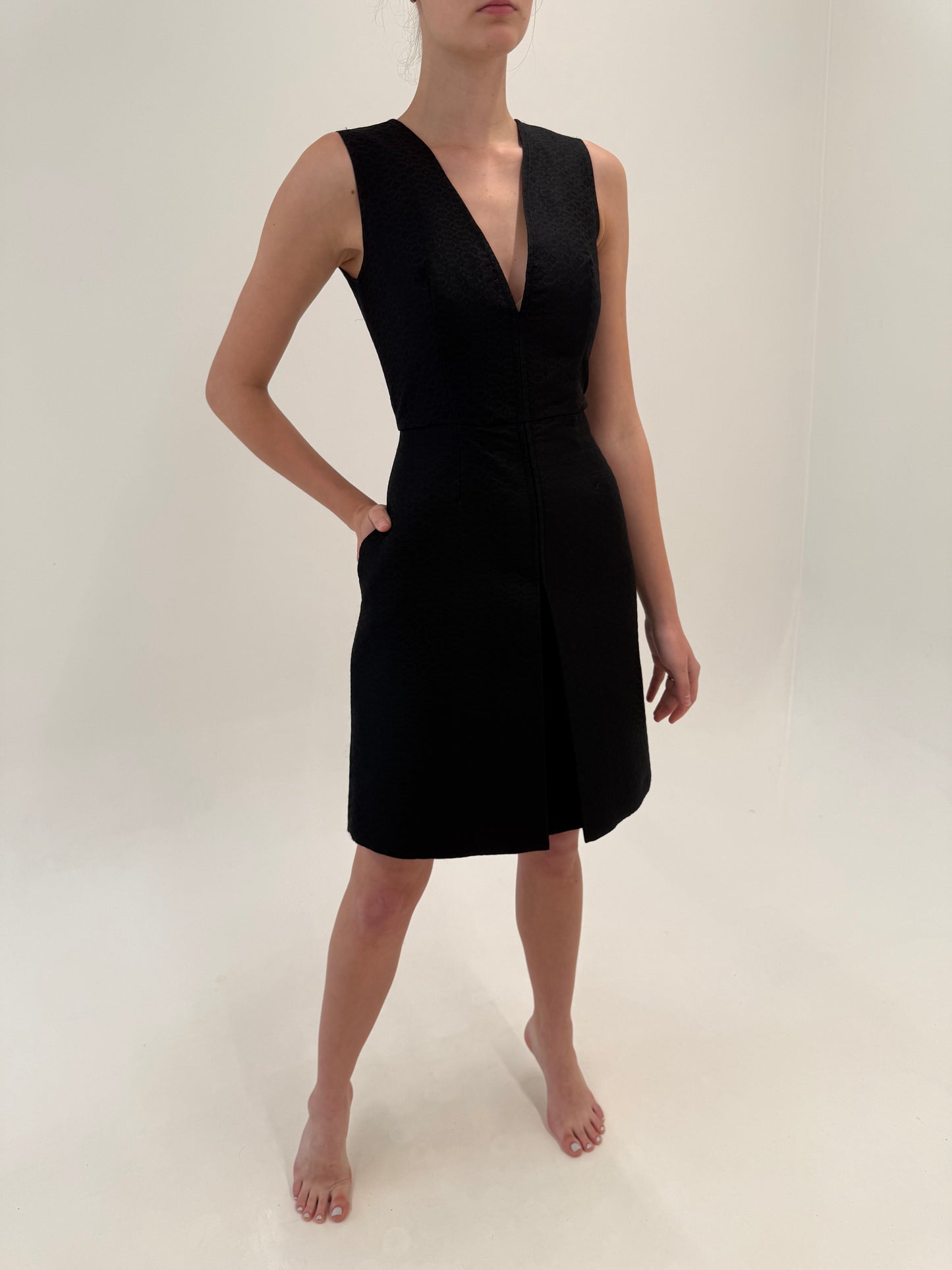 LBD luxury Emilio Pucci anii 2000 in croi minimalist din jacquard de vară