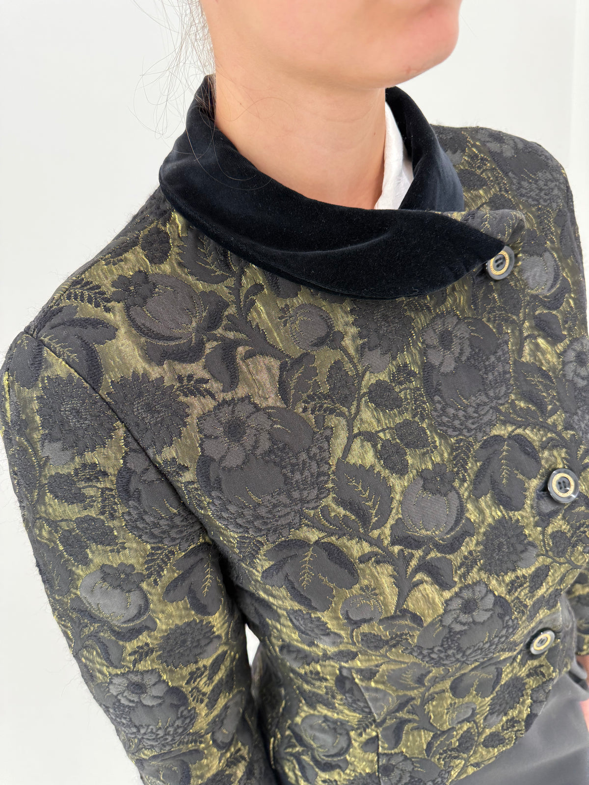 Sacou vintage italian din brocart plin excepțional cu lana cu irizatii patinate aurii
