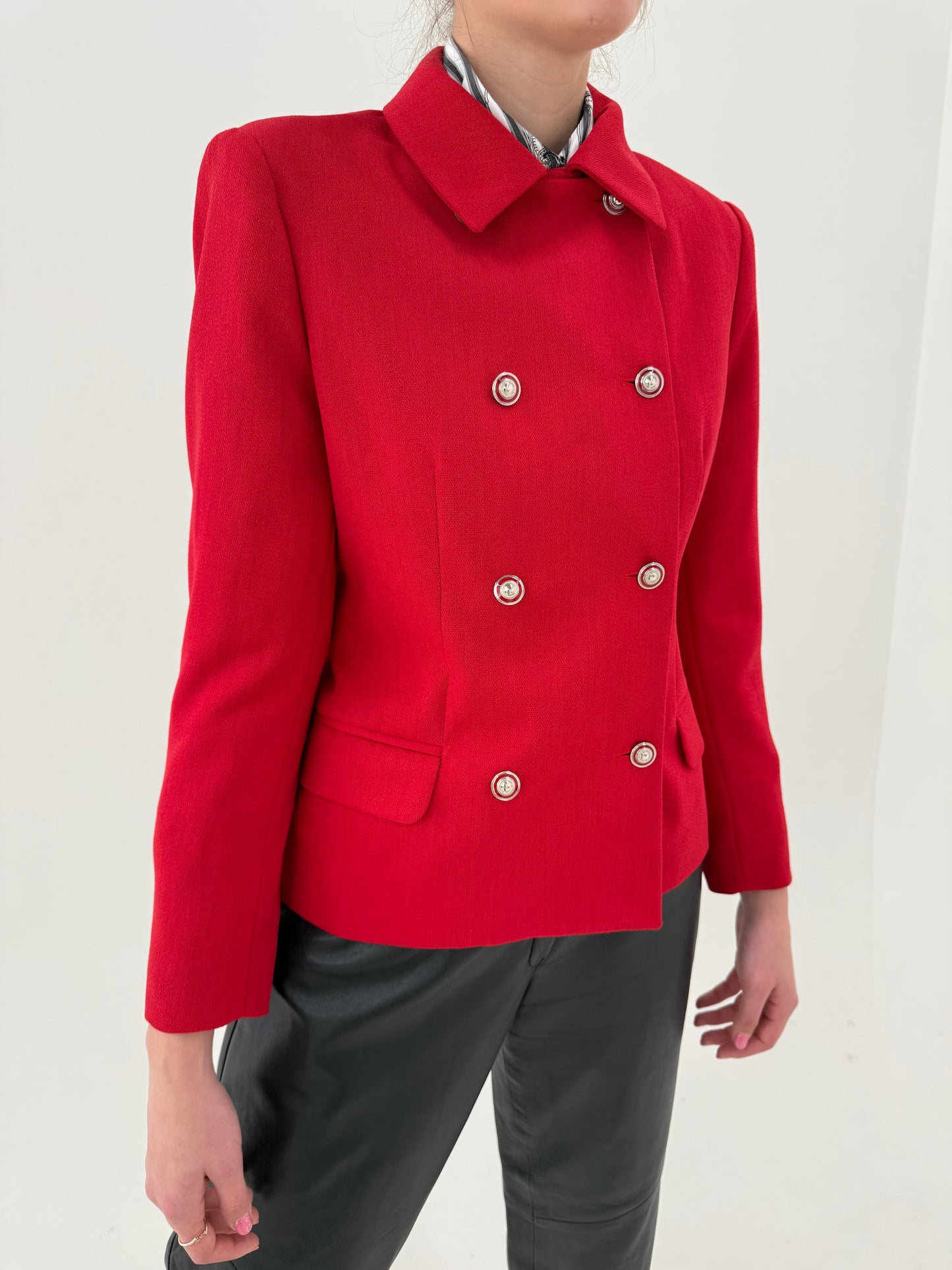 Sacou roșu tip jachetă cu închidere dublă din lanita extrafina