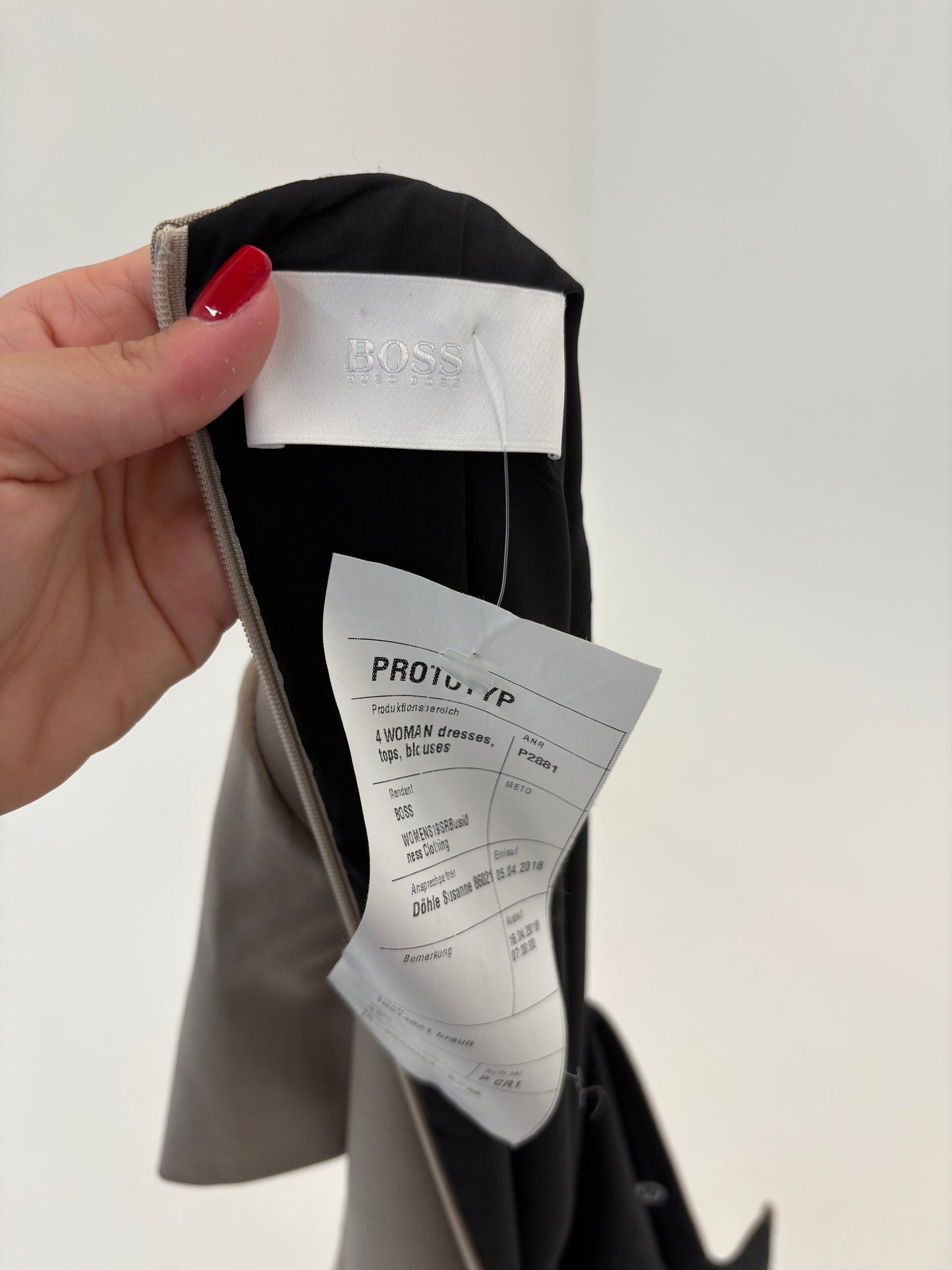 Rochie beige business Hugo Boss din lana extrafina cu fronseuri