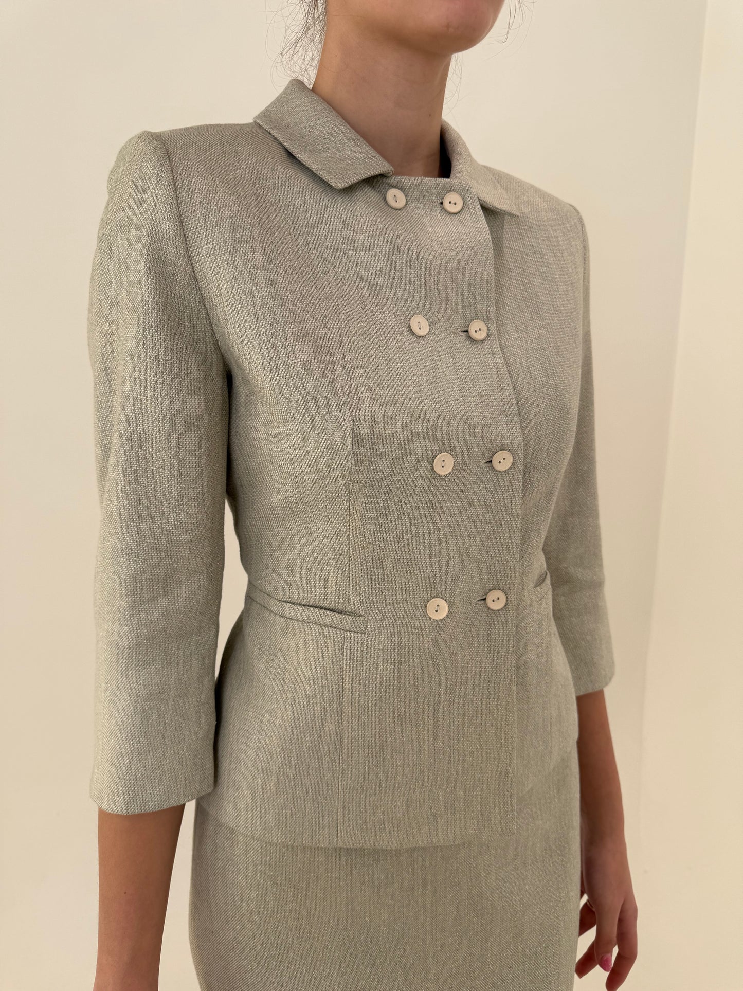 Deux piece high end din lanita foarte subțire cu mătase naturală very light green