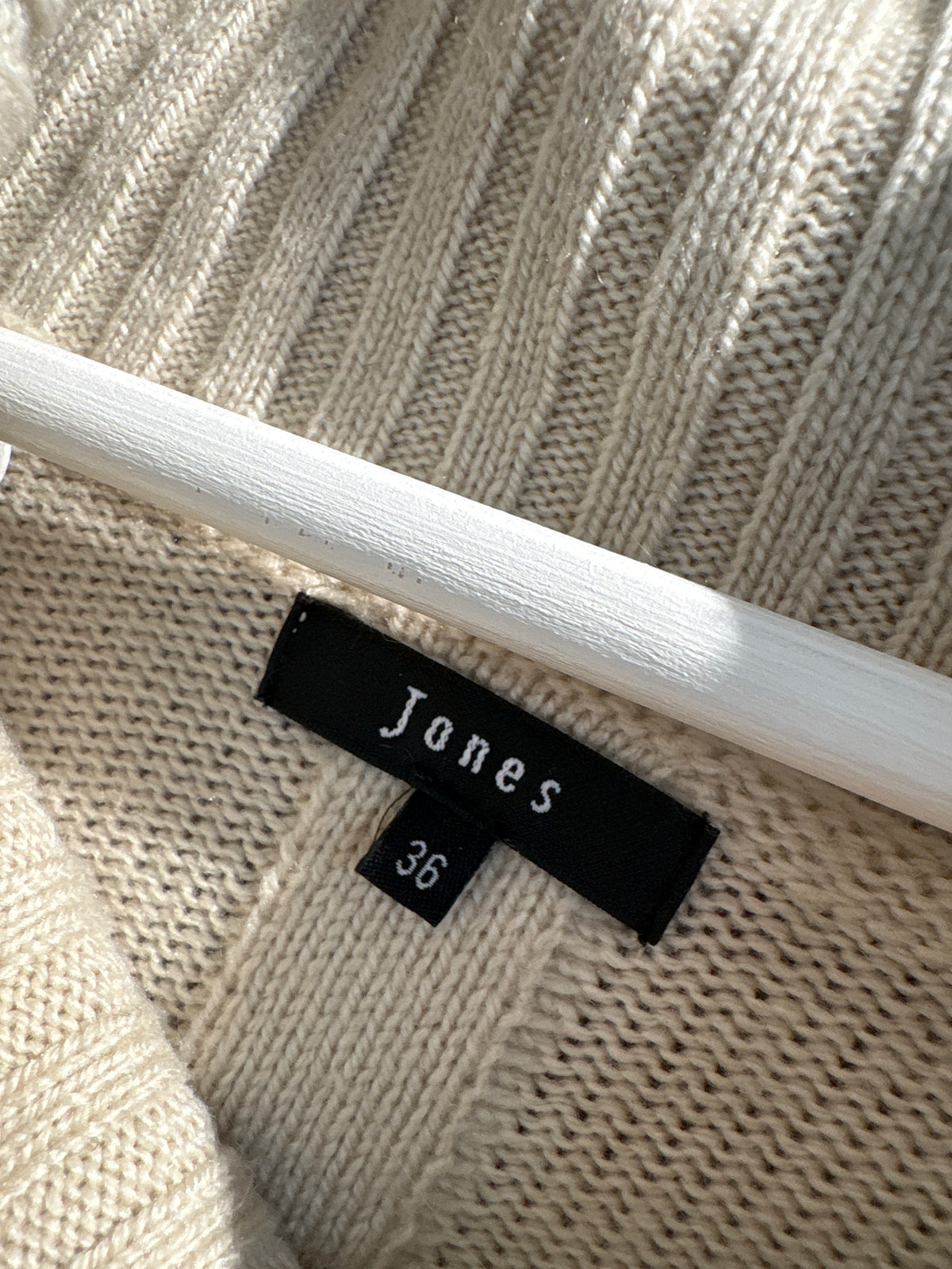 Maleta off white din lana extrafina în croi oversized