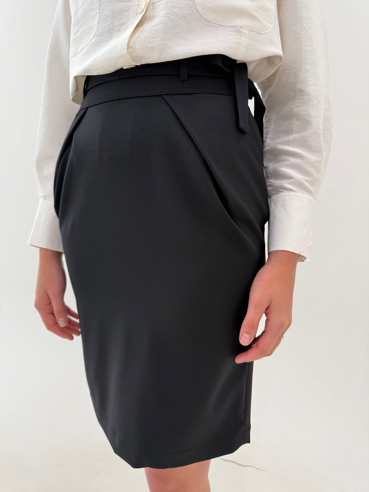 Fustă neagră de brand high end italian CristinaEffe din lanita extrafina confort în croi deosebit