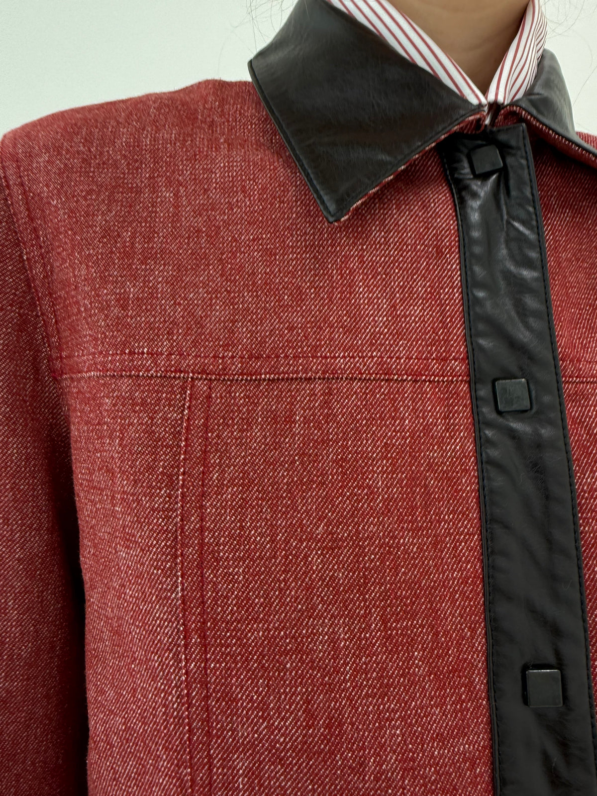 Jacheta din gama Max Mara din tweed de lana și bumbac cu inserții de piele naturală dark brown