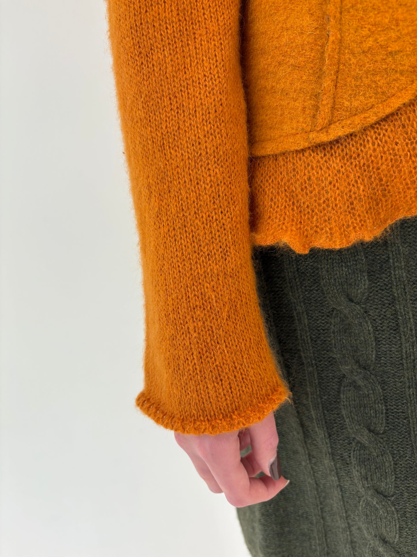 Sacou cambrat din boiled wool oranj cu volane