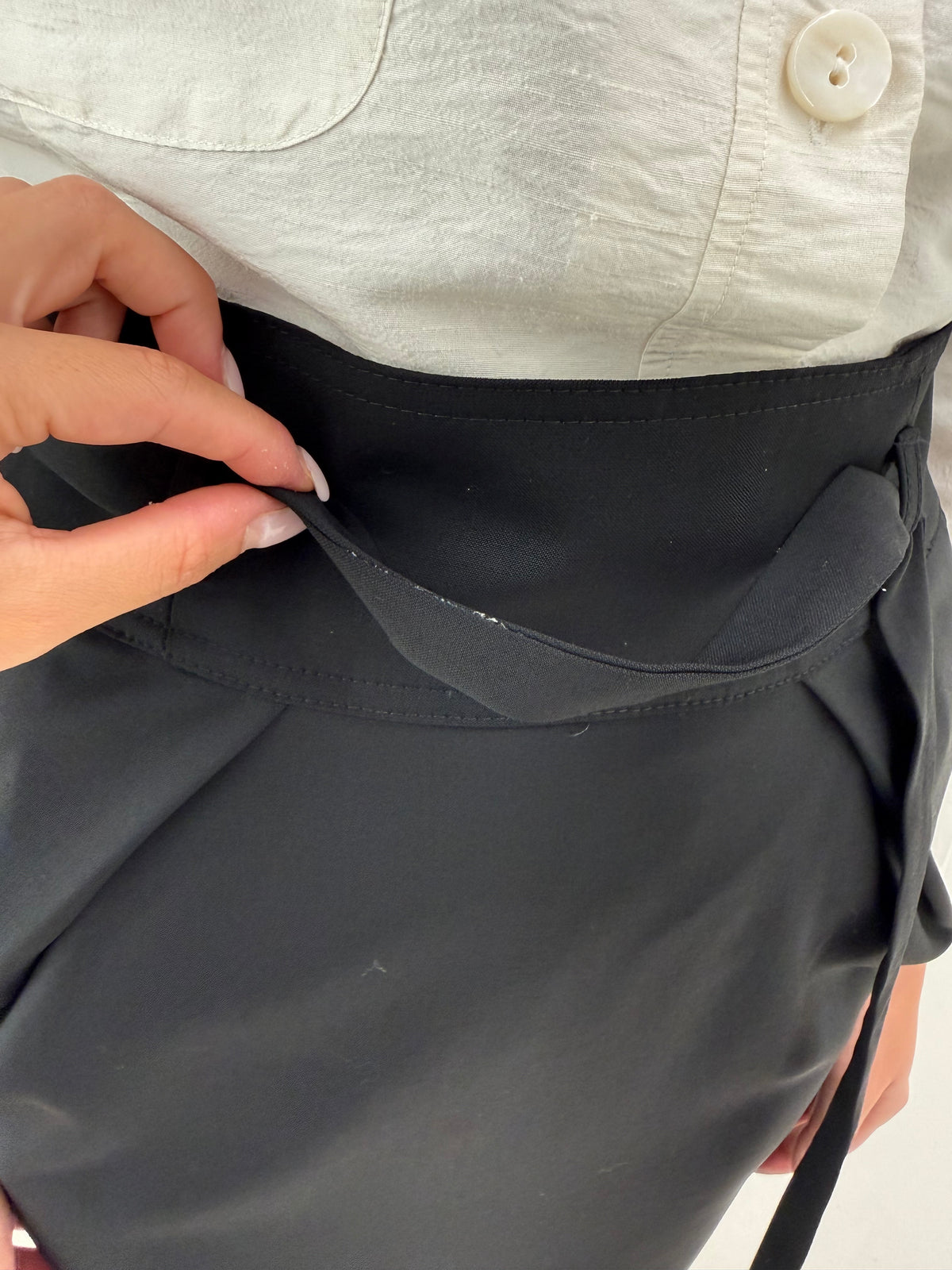 Fustă neagră de brand high end italian CristinaEffe din lanita extrafina confort în croi deosebit