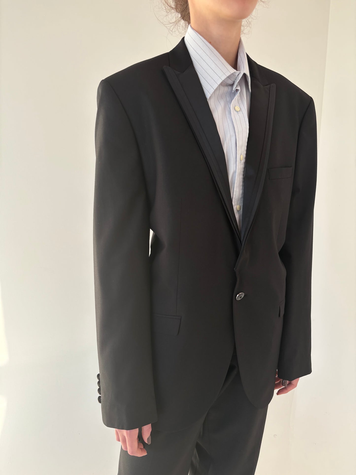 Sacou negru luxury de ocazie din stofă ultra fină super 120’s cu revere satinate