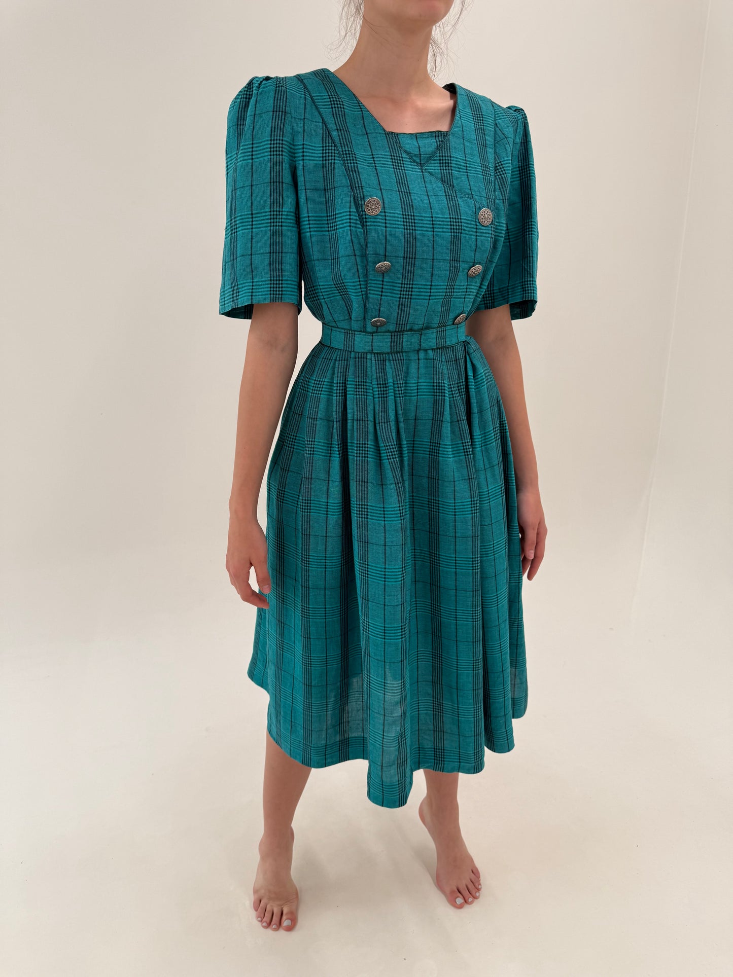 Rochie vintage din pânză de in cu talie ultra marcată înaltă midi lung