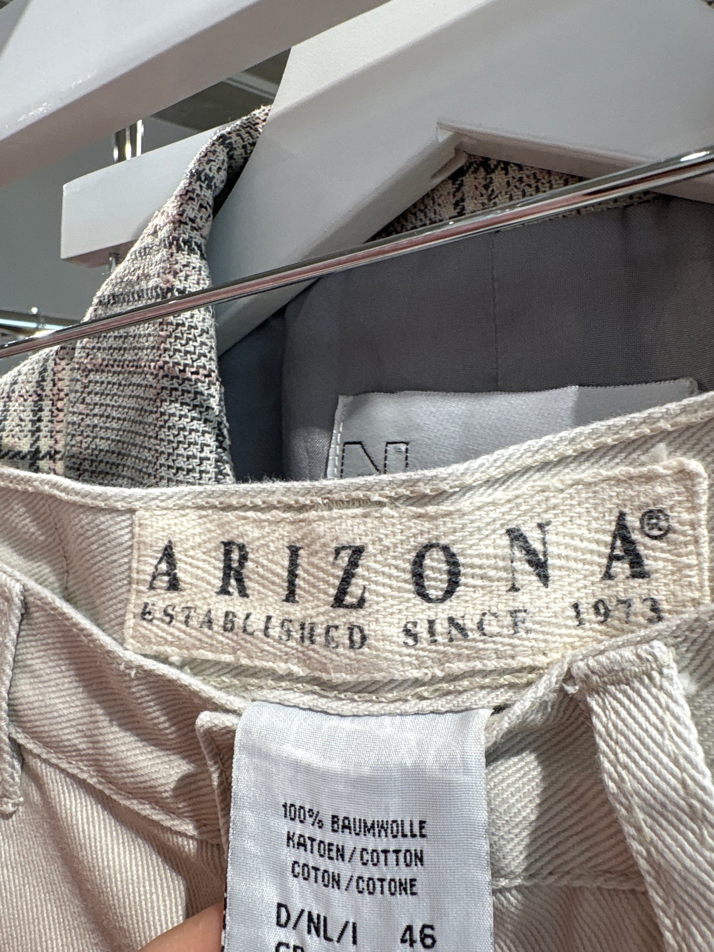 Jeans vintage premium off white tall din bumbac gros cu ținuta