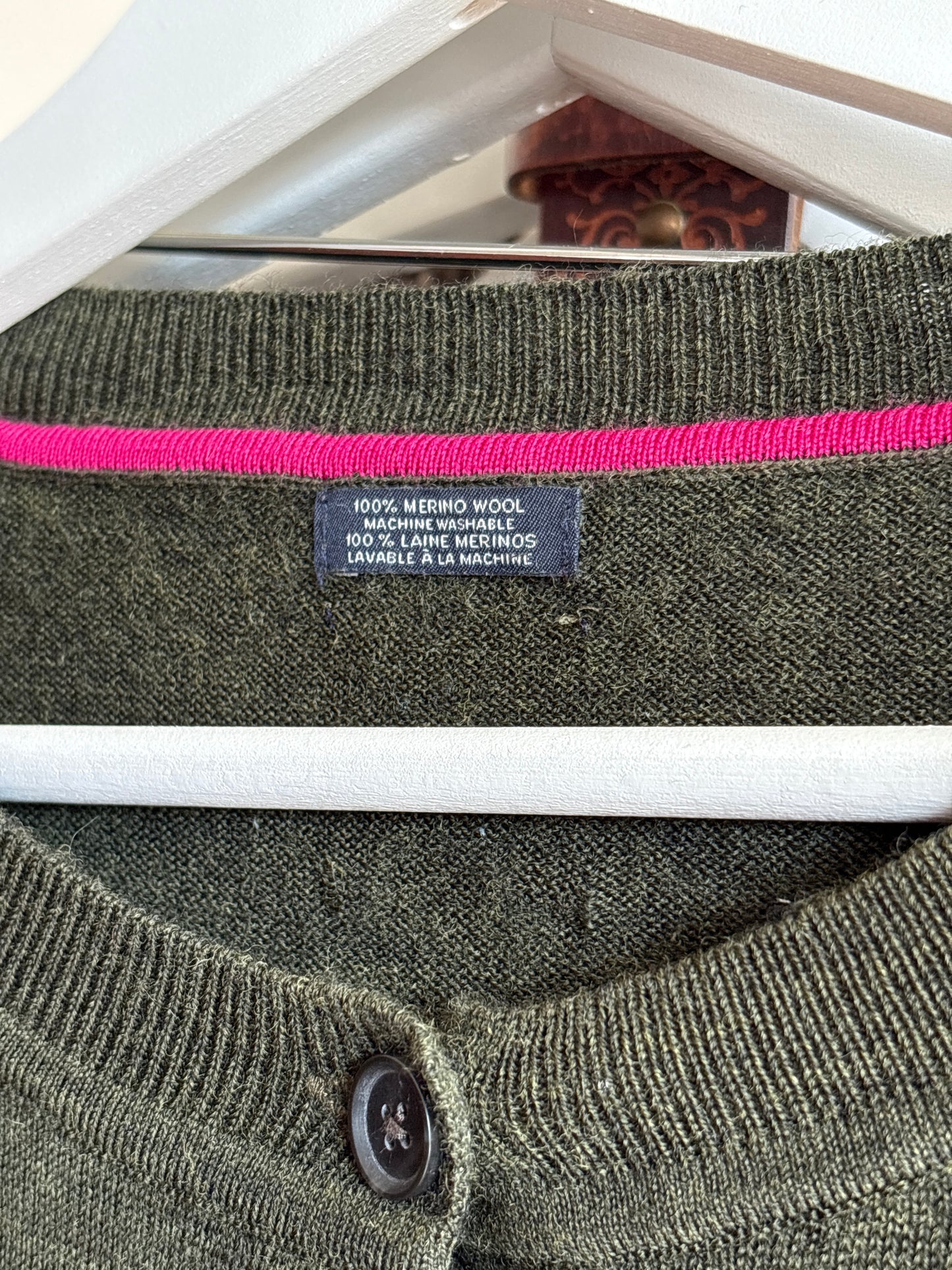 Cardigan dark orest green din lana merino extrafina de gramaj mare