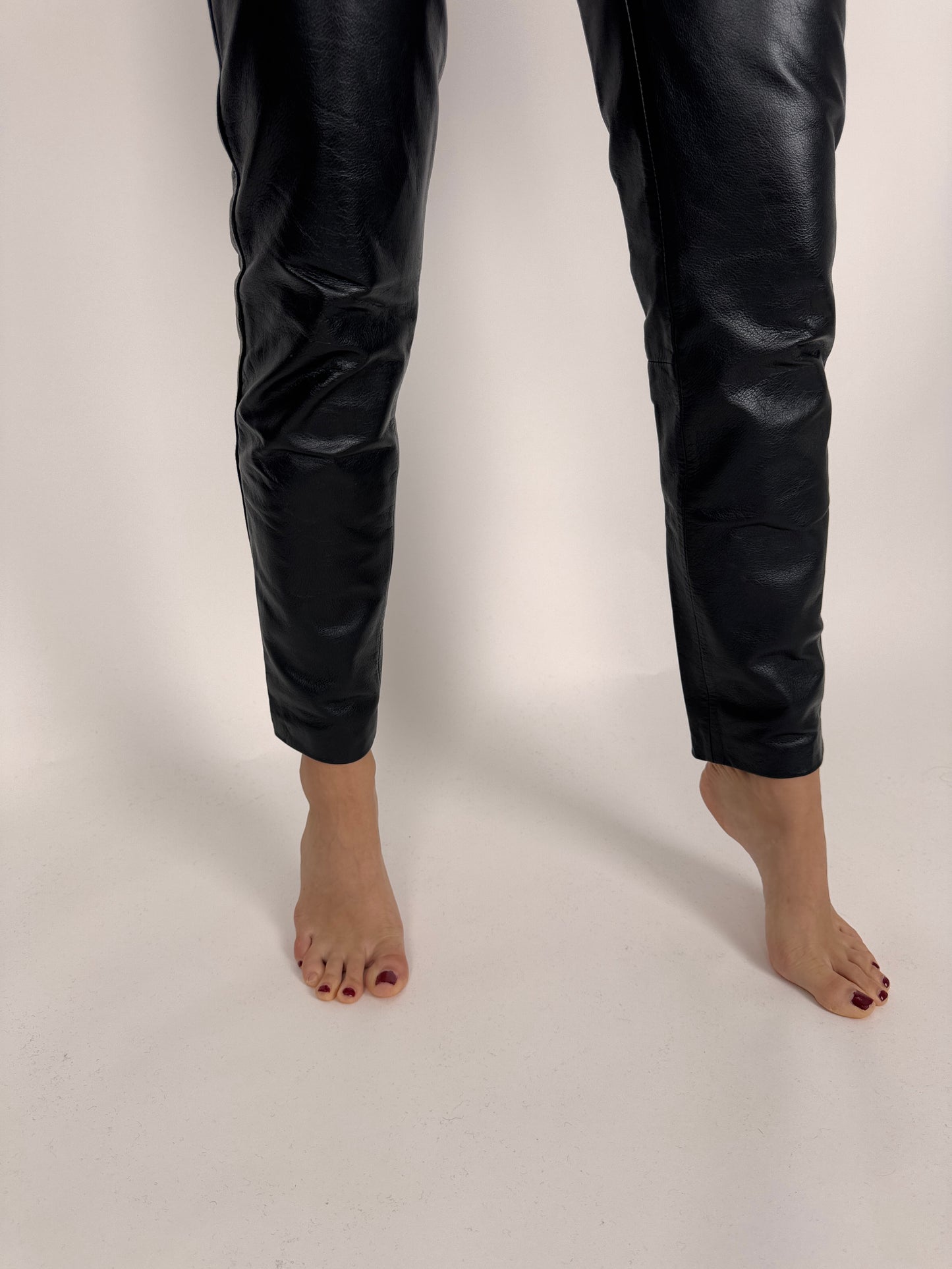 Pantaloni din piele naturală extrem de moale plină