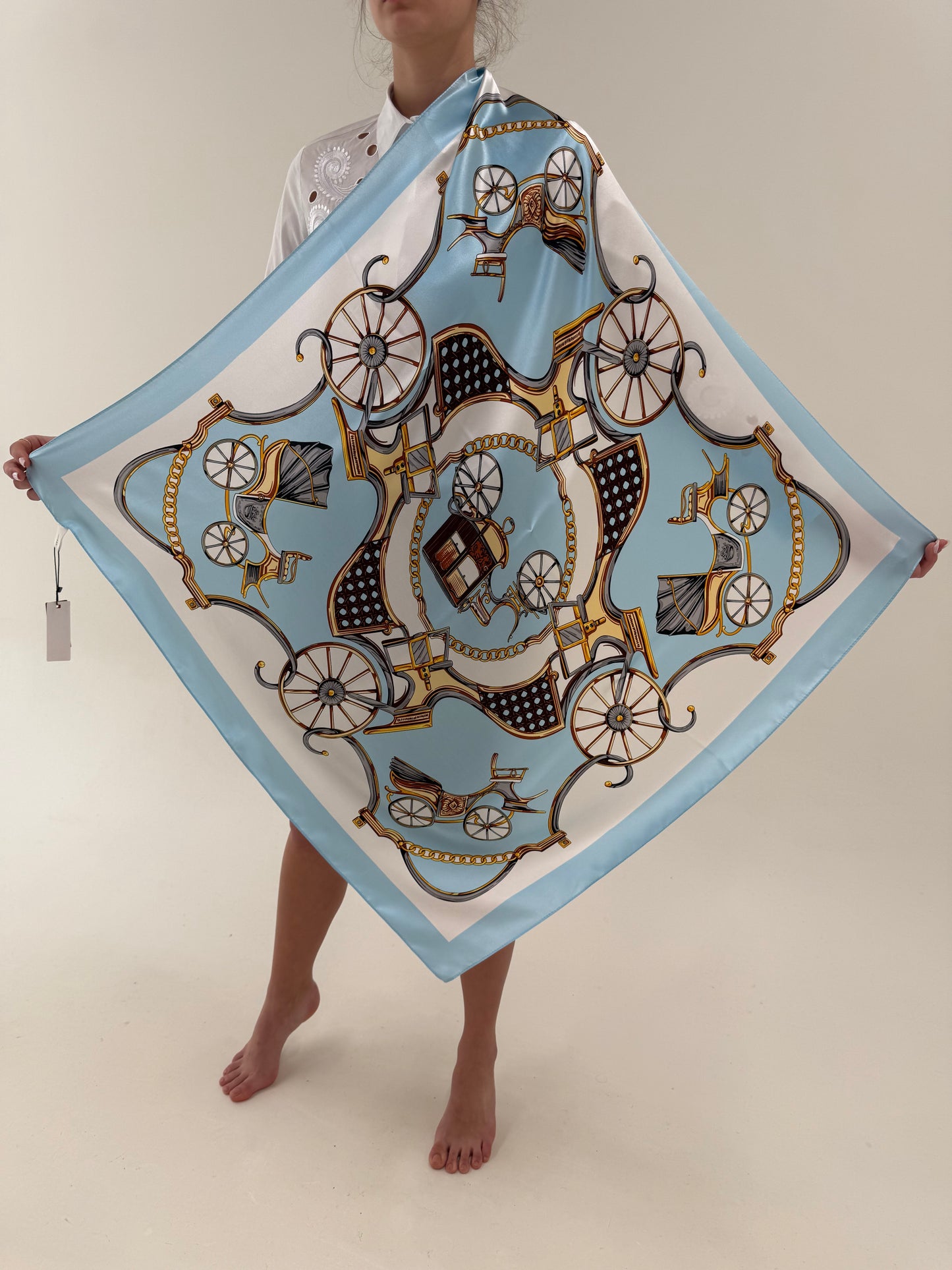 Eșarfă nouă XXL cu etichetă baby Blue și print în stil Hermes