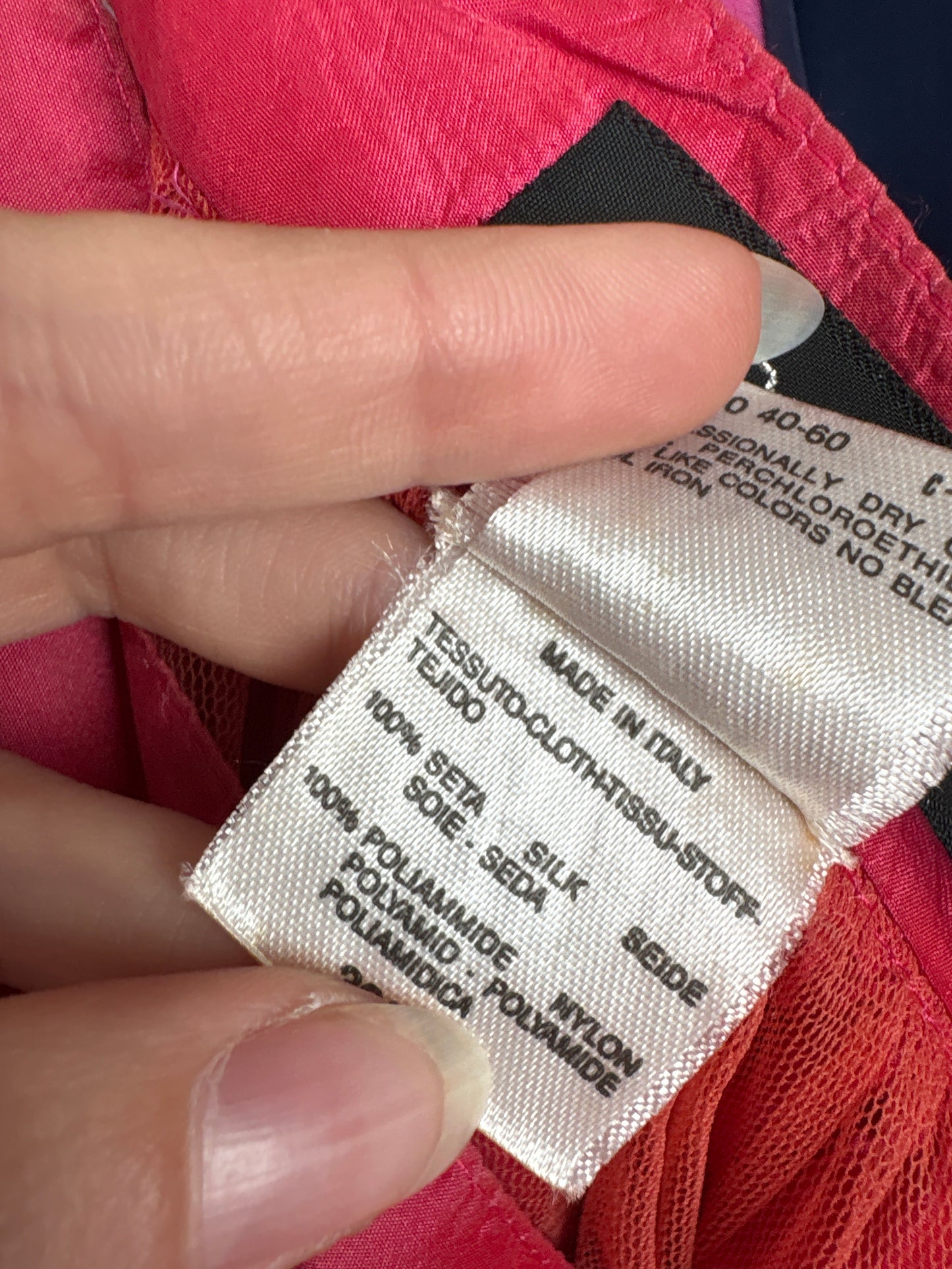 Fustă Max Mara din tafta ușor perlata de mătase naturală raspberry red