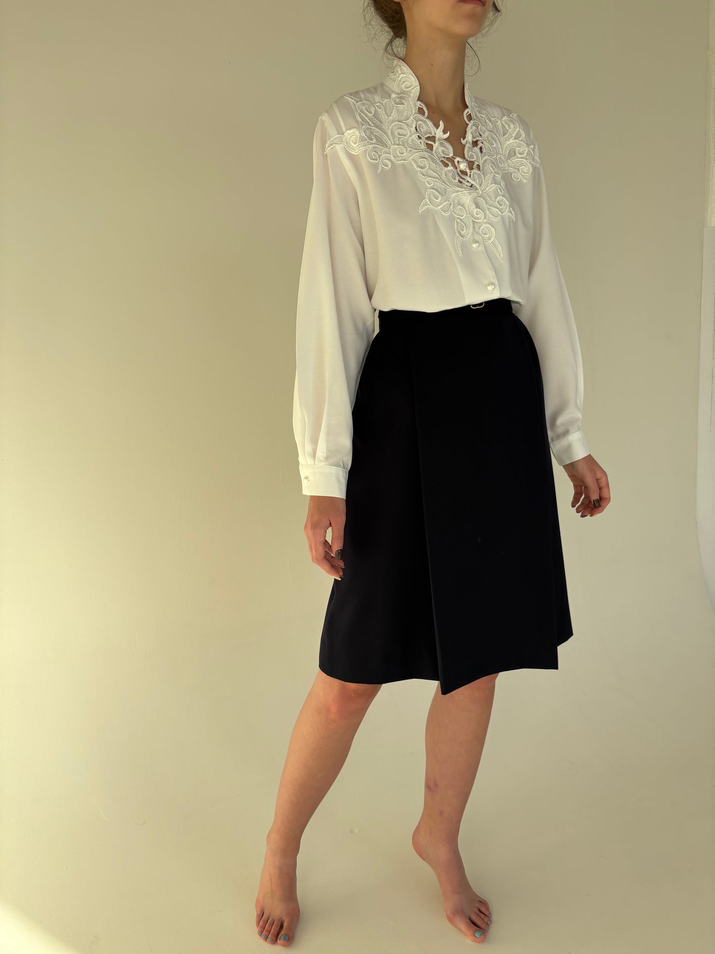 Fustă vintage din lana pura plină extrafina cu curelușă aparentă