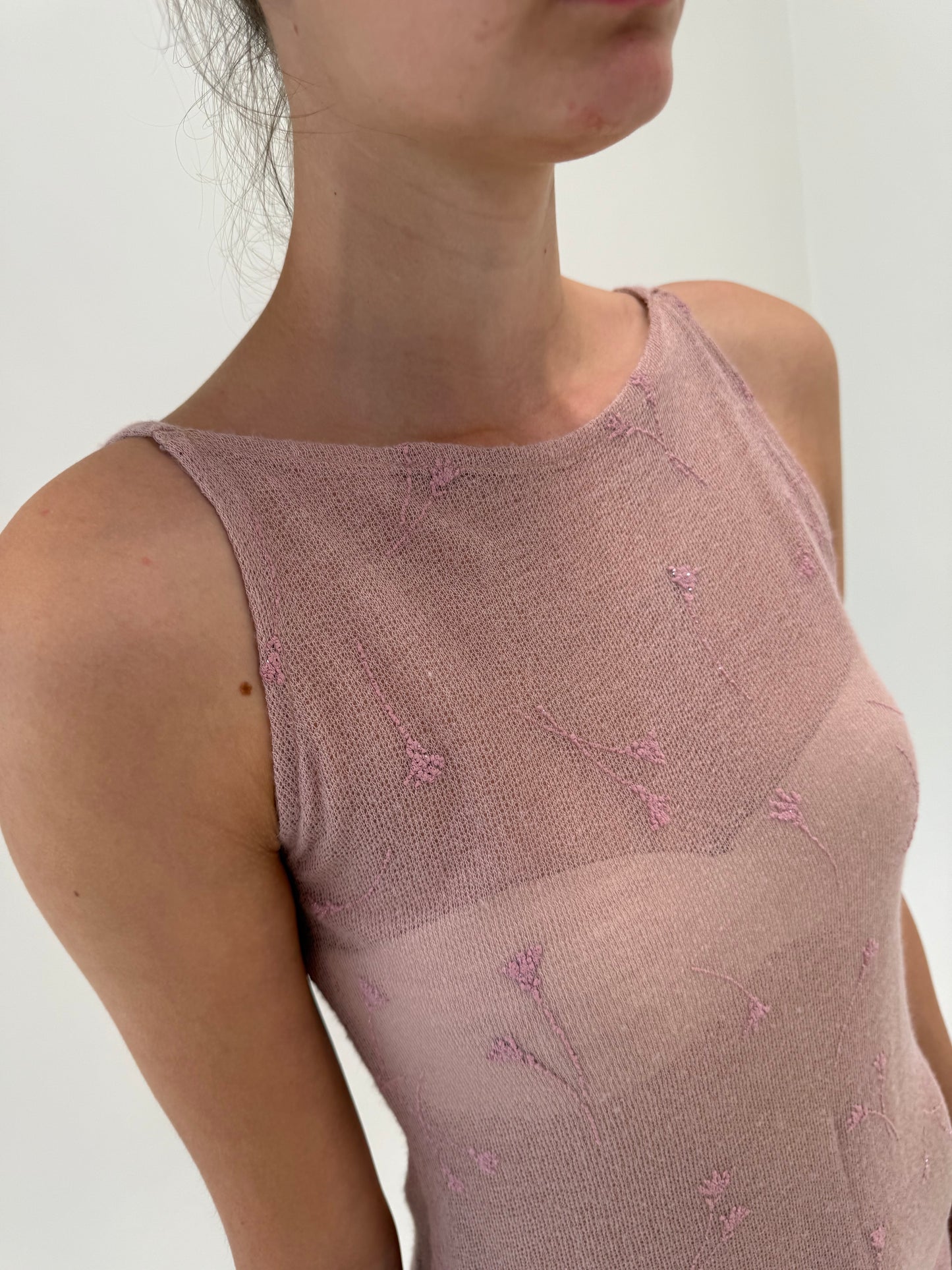 Rochie dusty powder pink italiană din de plajă din jerse de vară cu broderie