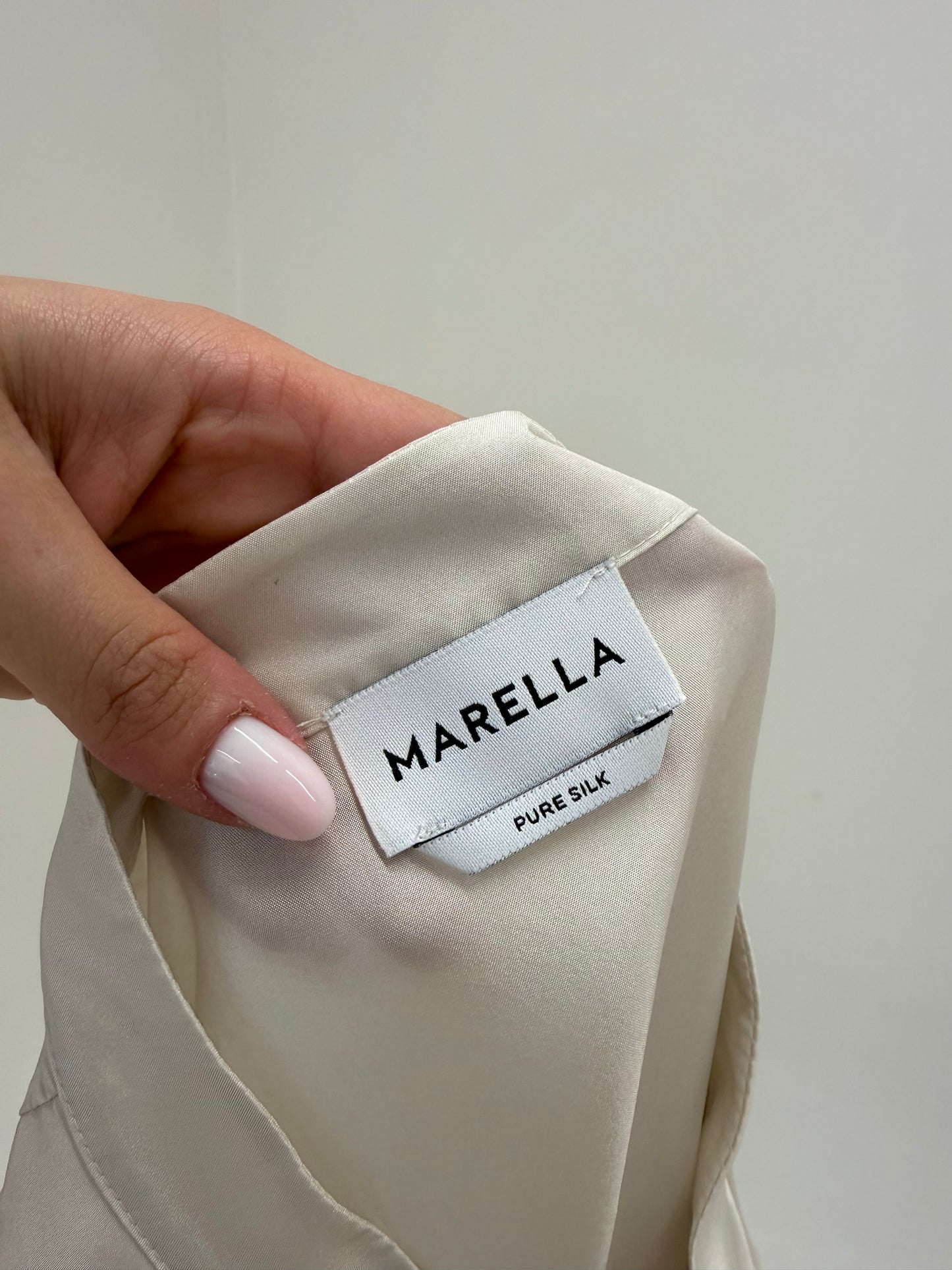 Cămașa Marella by Max Mara nouă din mătase naturală cu jabou