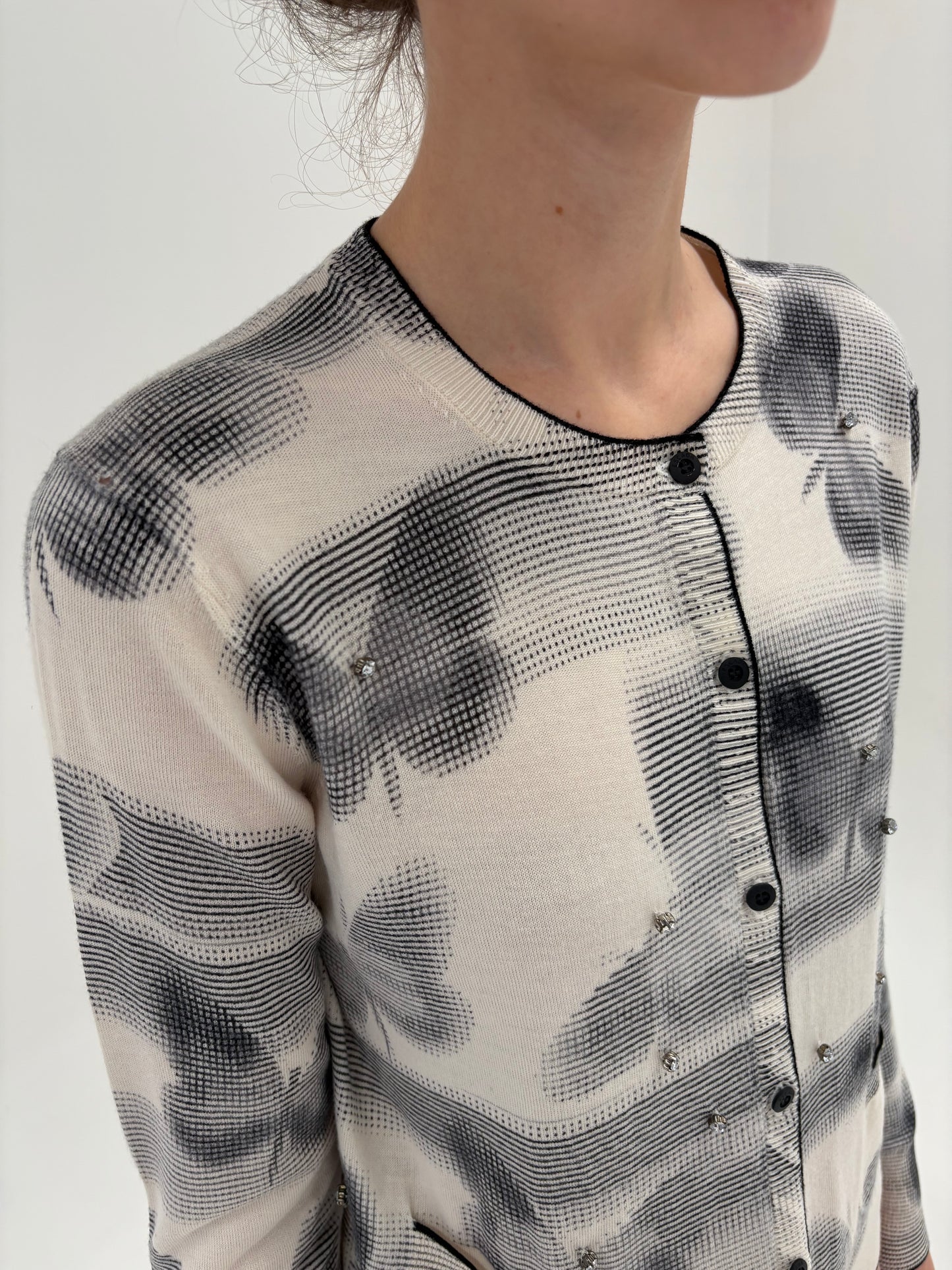 Cardigan Escada din lana extrafina cu aplicații manuale