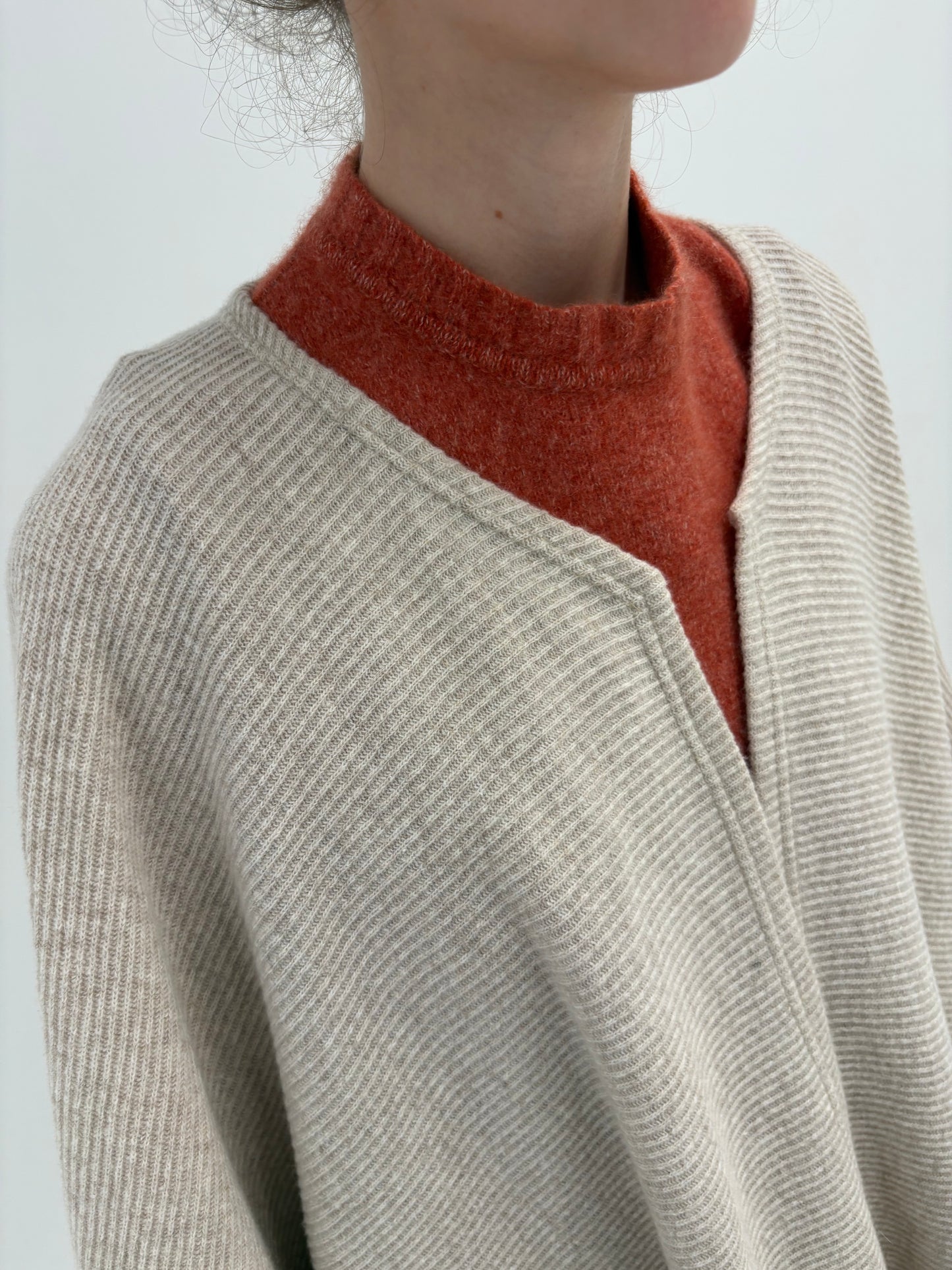 Capa lunga camel din tricot de lana extrafina