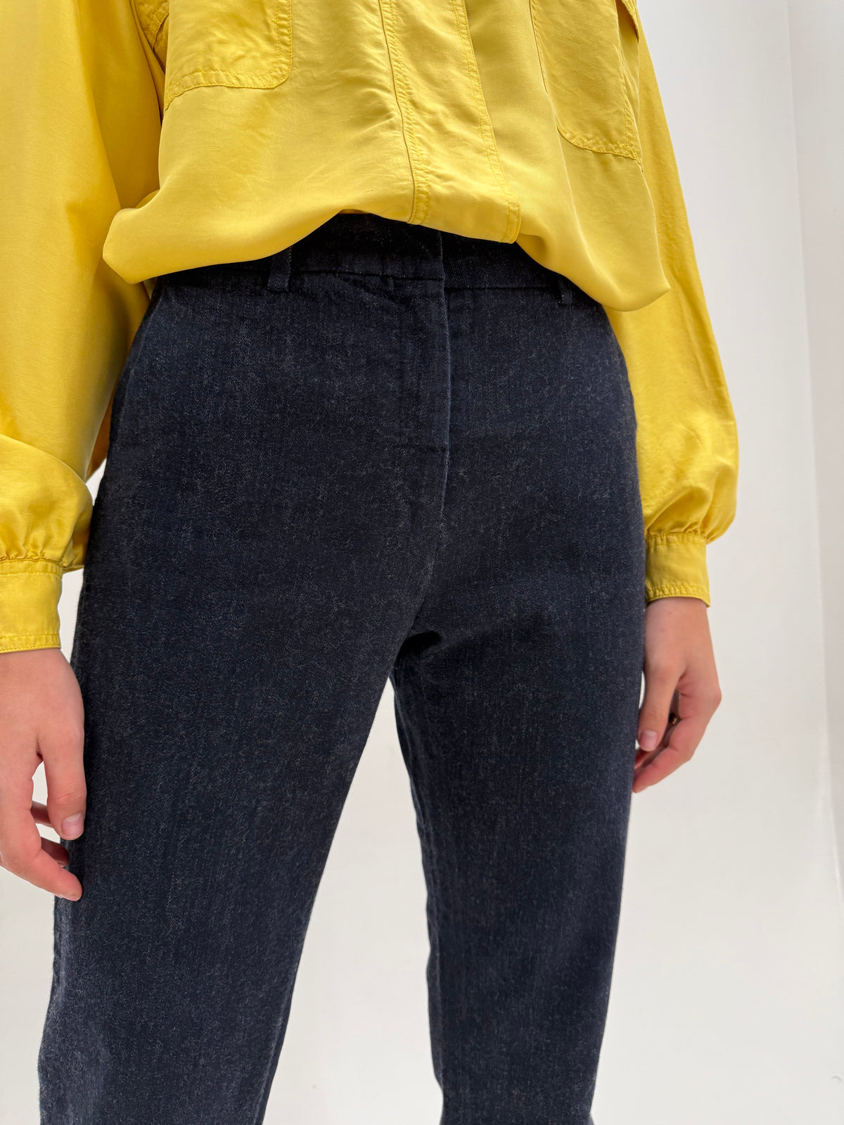 Jeans Max Mara din bumbac gros moale în croi chinos