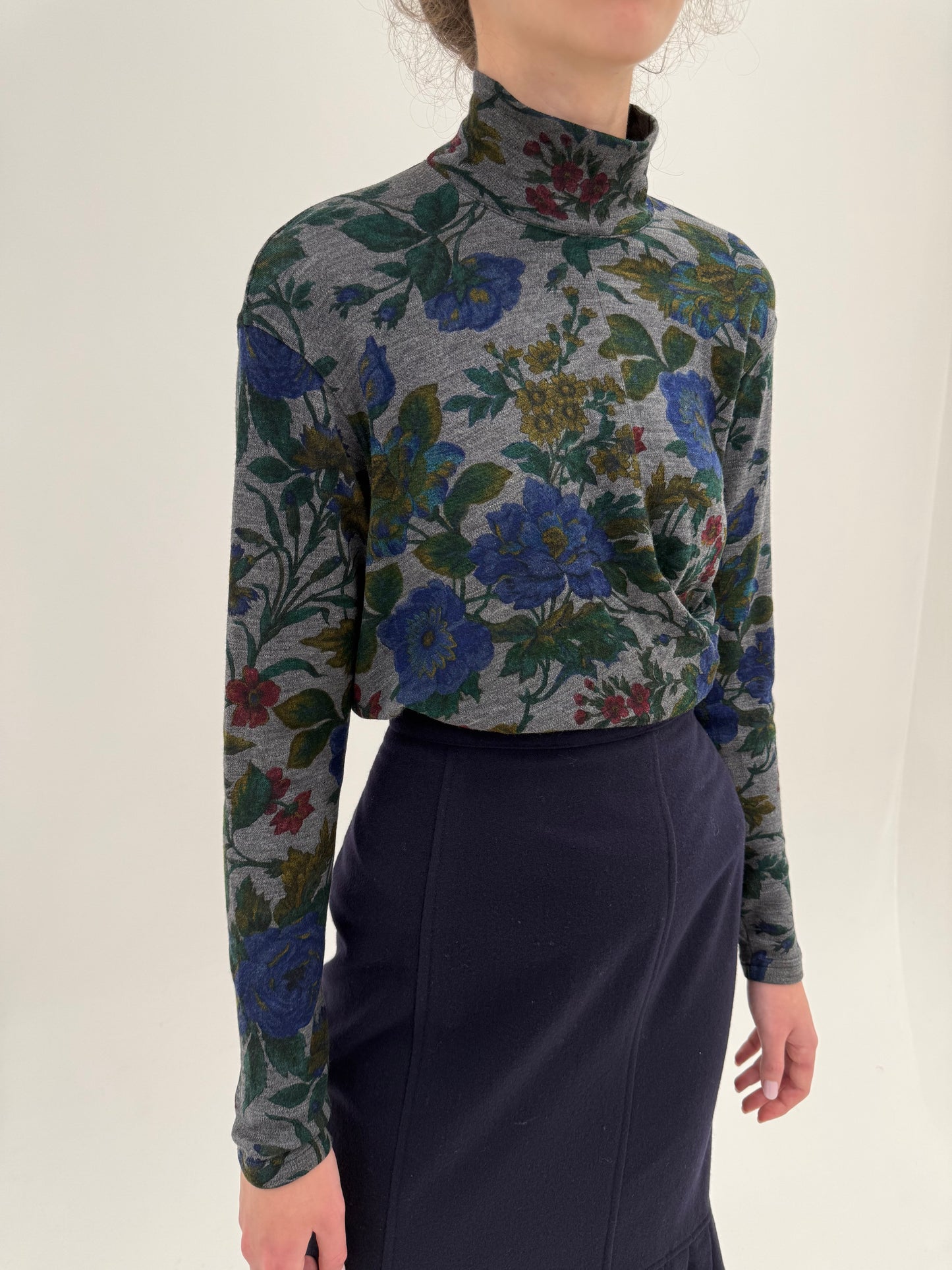 Maleta Sportmax Max Mara cambrata cu fronseuri din lana extrafina