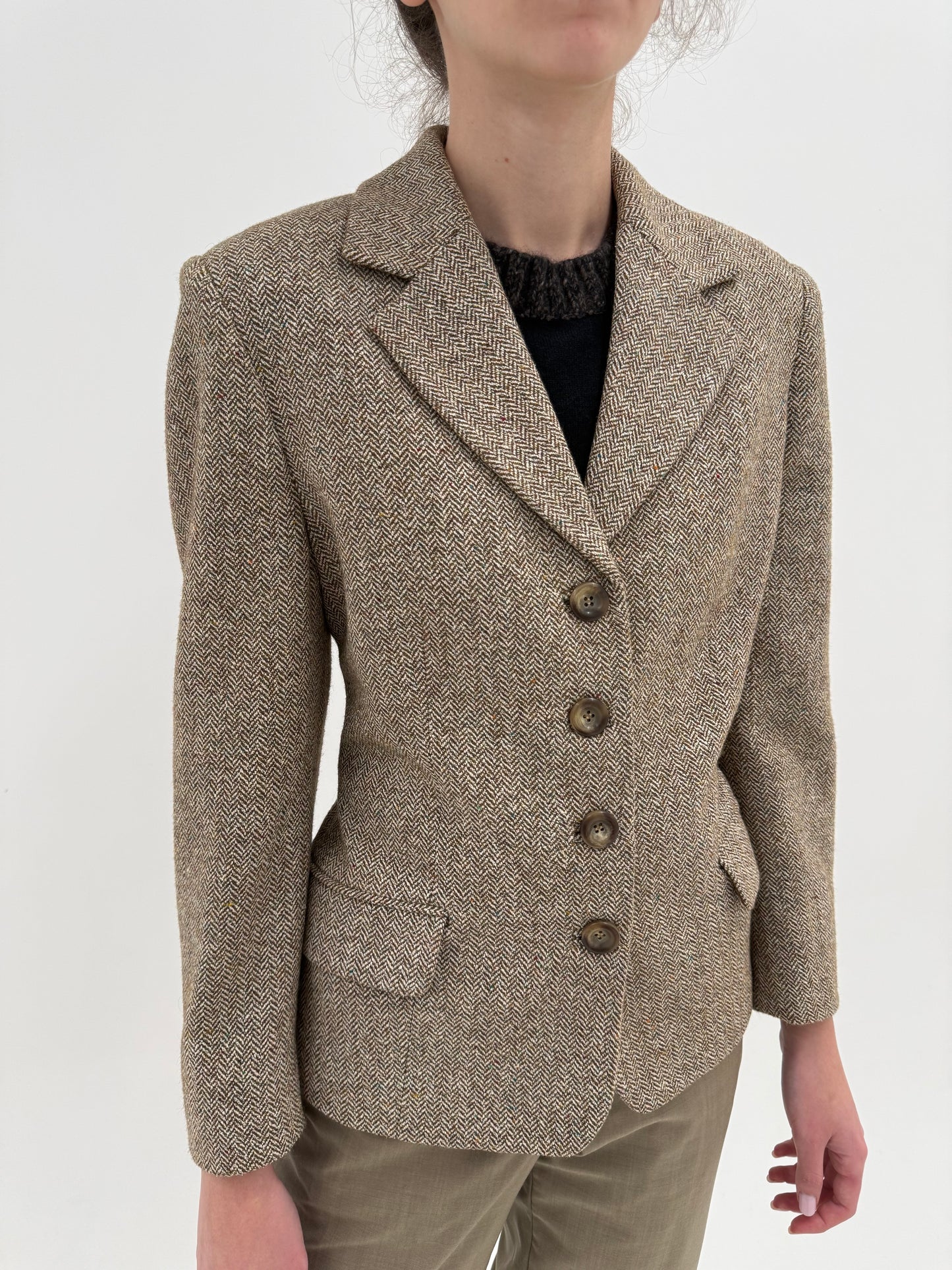 Sacou nude cambrat din stofă Chevron de lana și mătase naturală