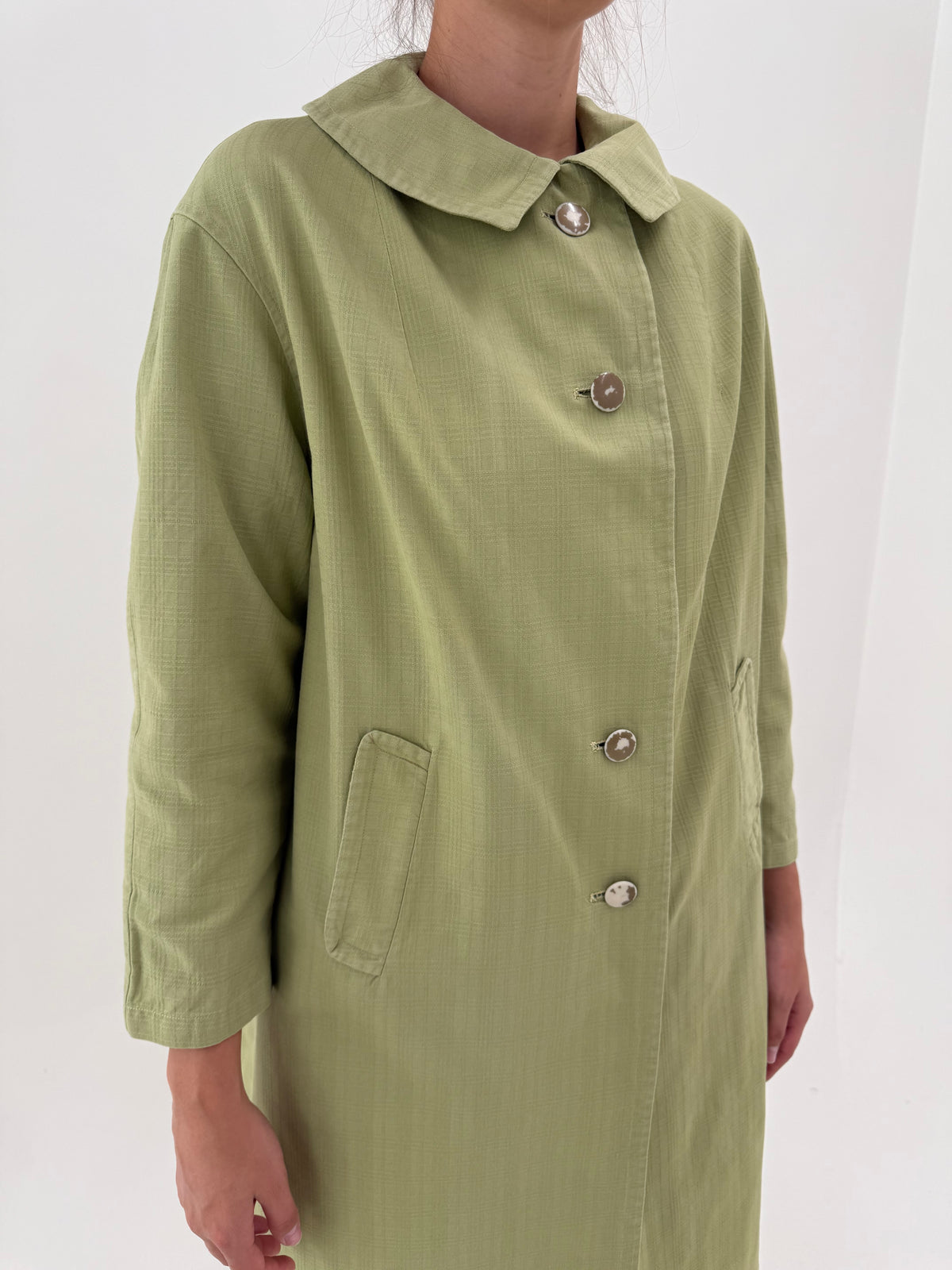 Pardesiu vintage dusty pistachio green din bumbac gros în croi de ani 60