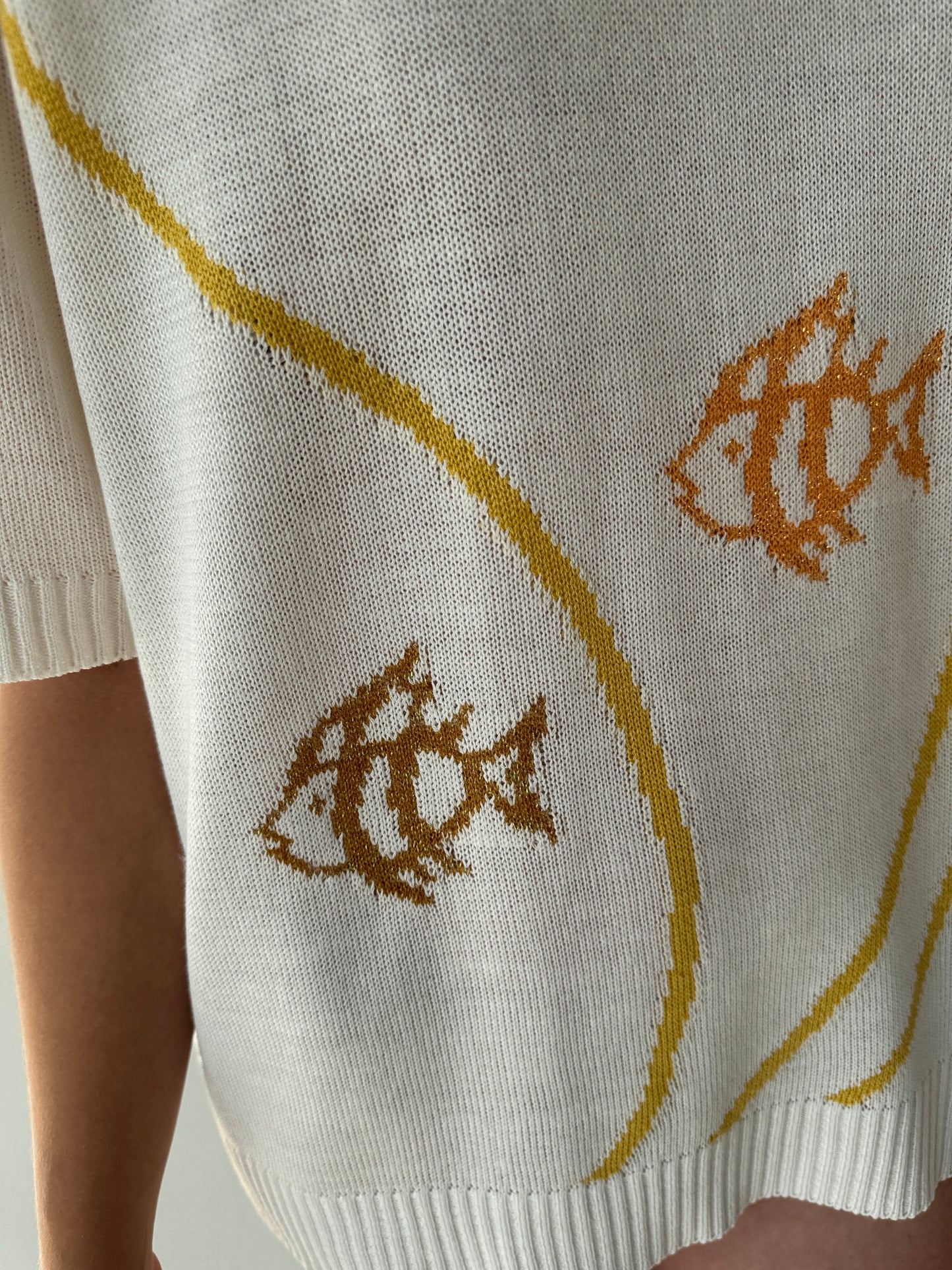 Top vintage butter white din jerse cu print stilizat