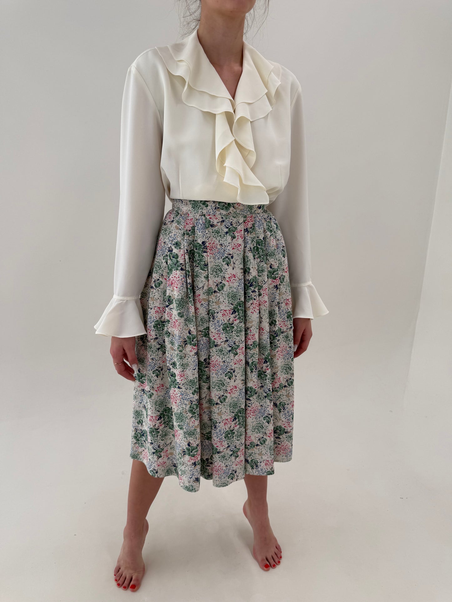 Fustă vintage cu print floral și talie ultra înaltă marcată din pânză moale de in și bbc