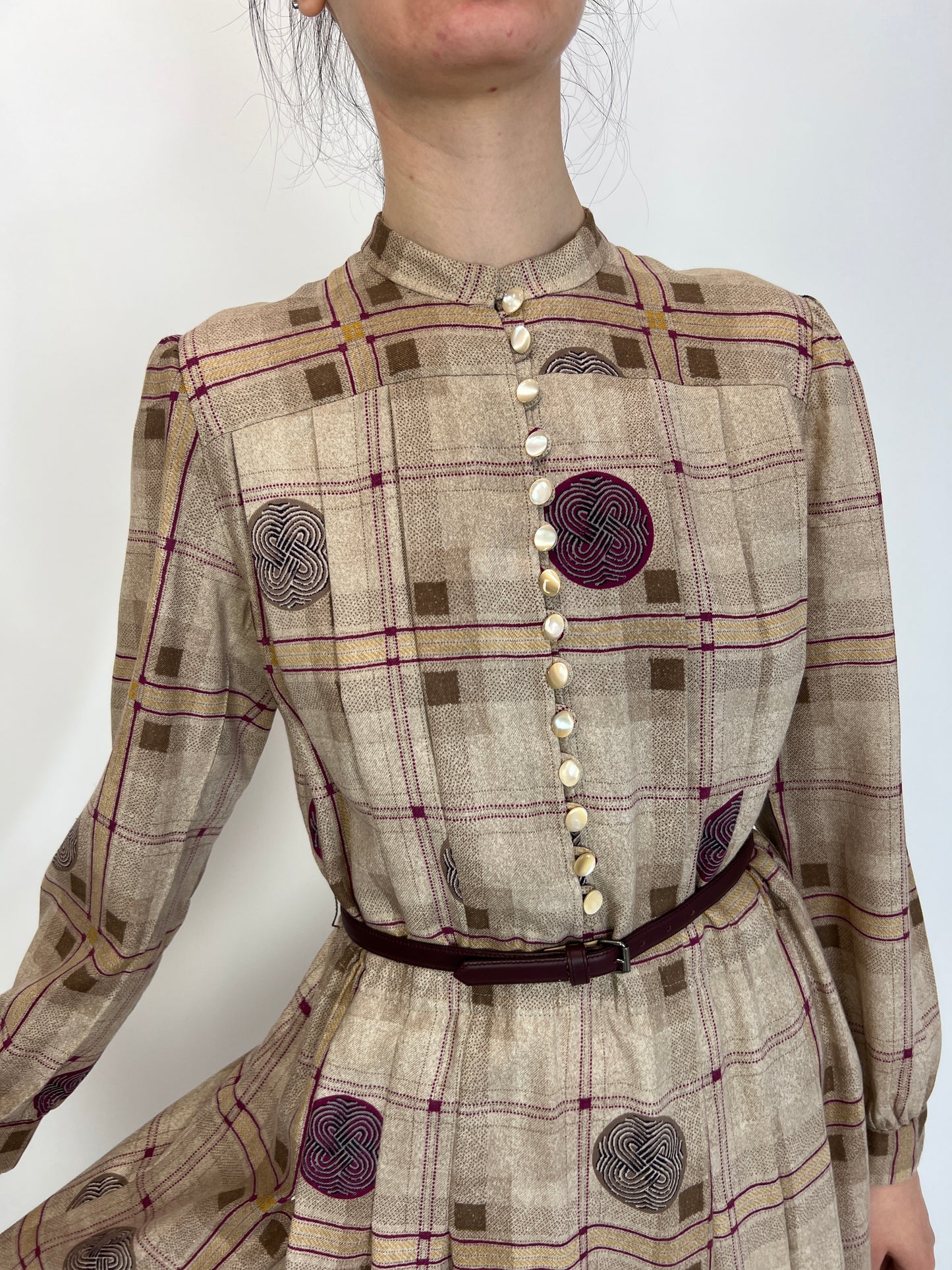 Rochie vintage cu talie marcată elastică