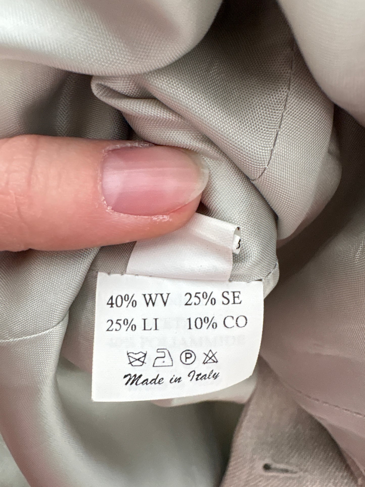 Deux piece high end din lanita foarte subțire cu mătase naturală very light green