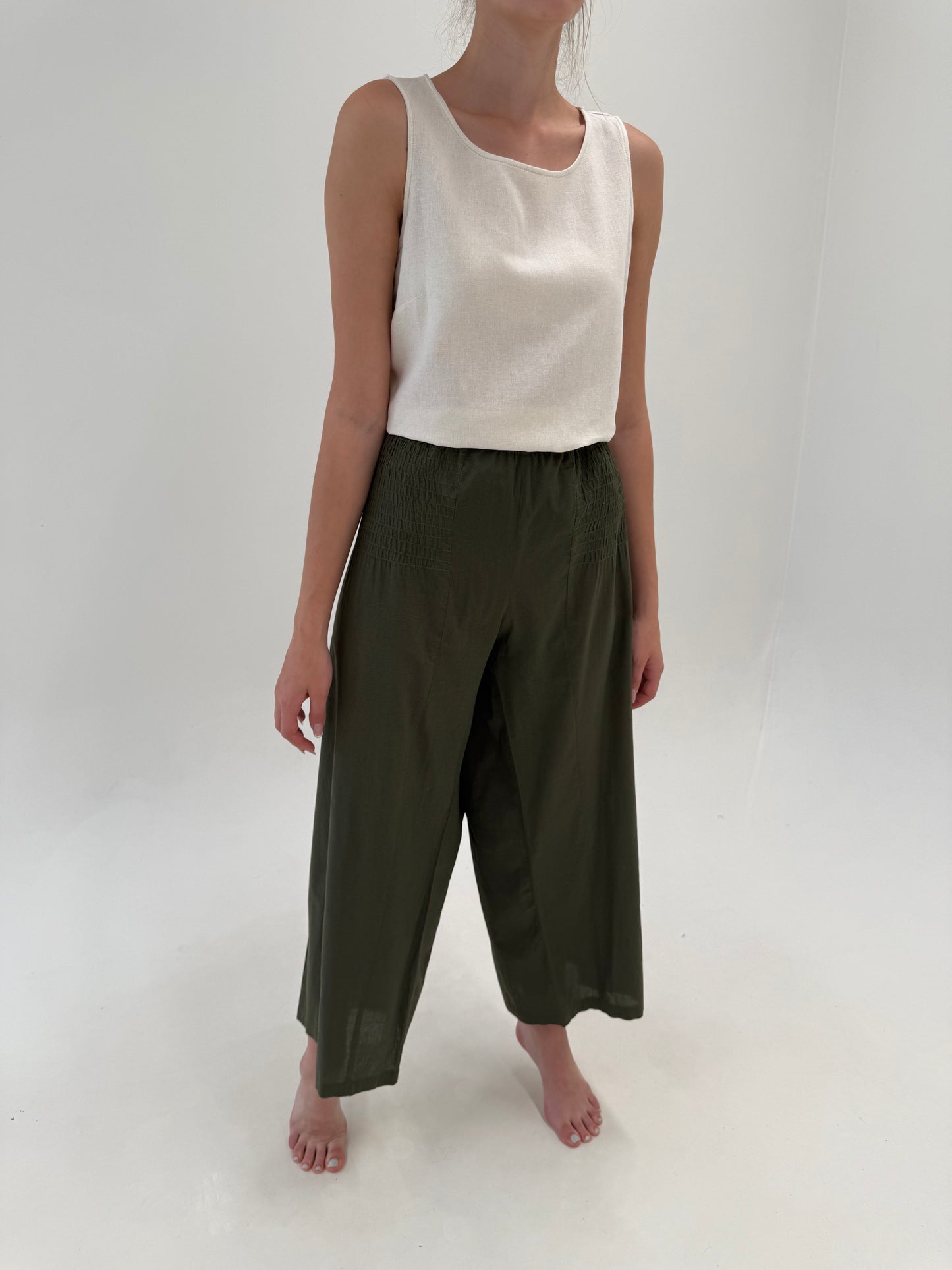 Pantaloni petite din panzica vaporoasă de bumbac cu talie ultra elastică