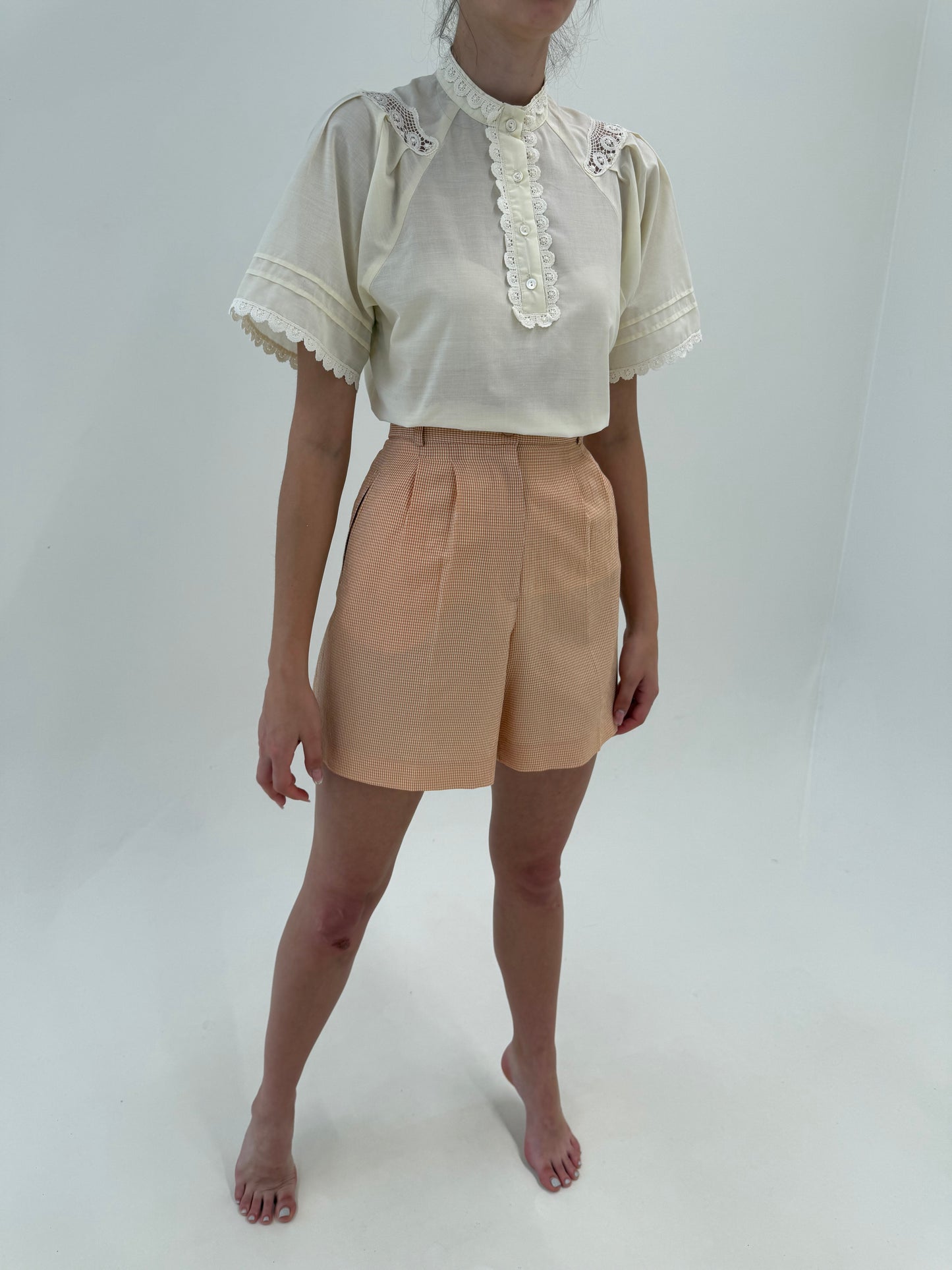 Costum chic gingham de vară din pânză fină camel