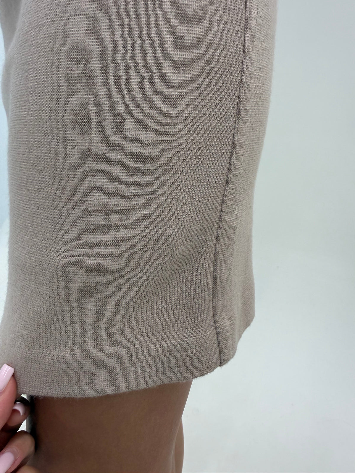 Rochie vintage dusty pink din tricot extrafin 70% lana in croi clasic minimalist