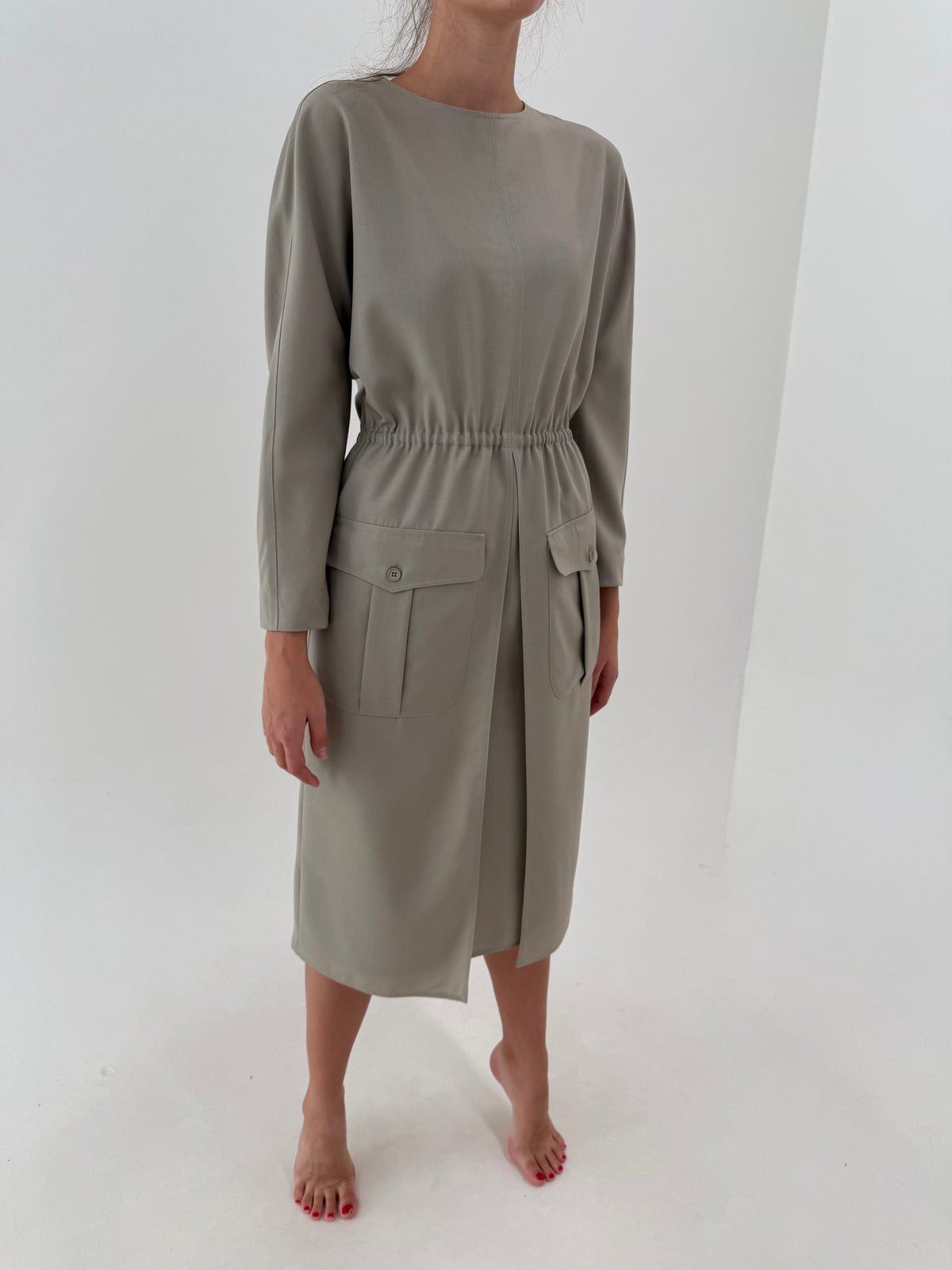 Rochie italiană excepțională Sage green din lana extrafina cu talie elastică