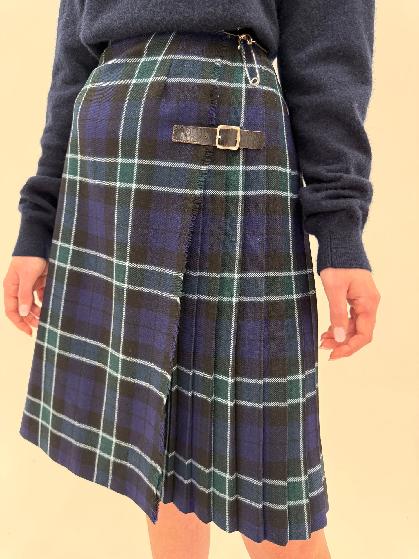 Fustă plisata din Tartan de lana în combinație clasică de culori