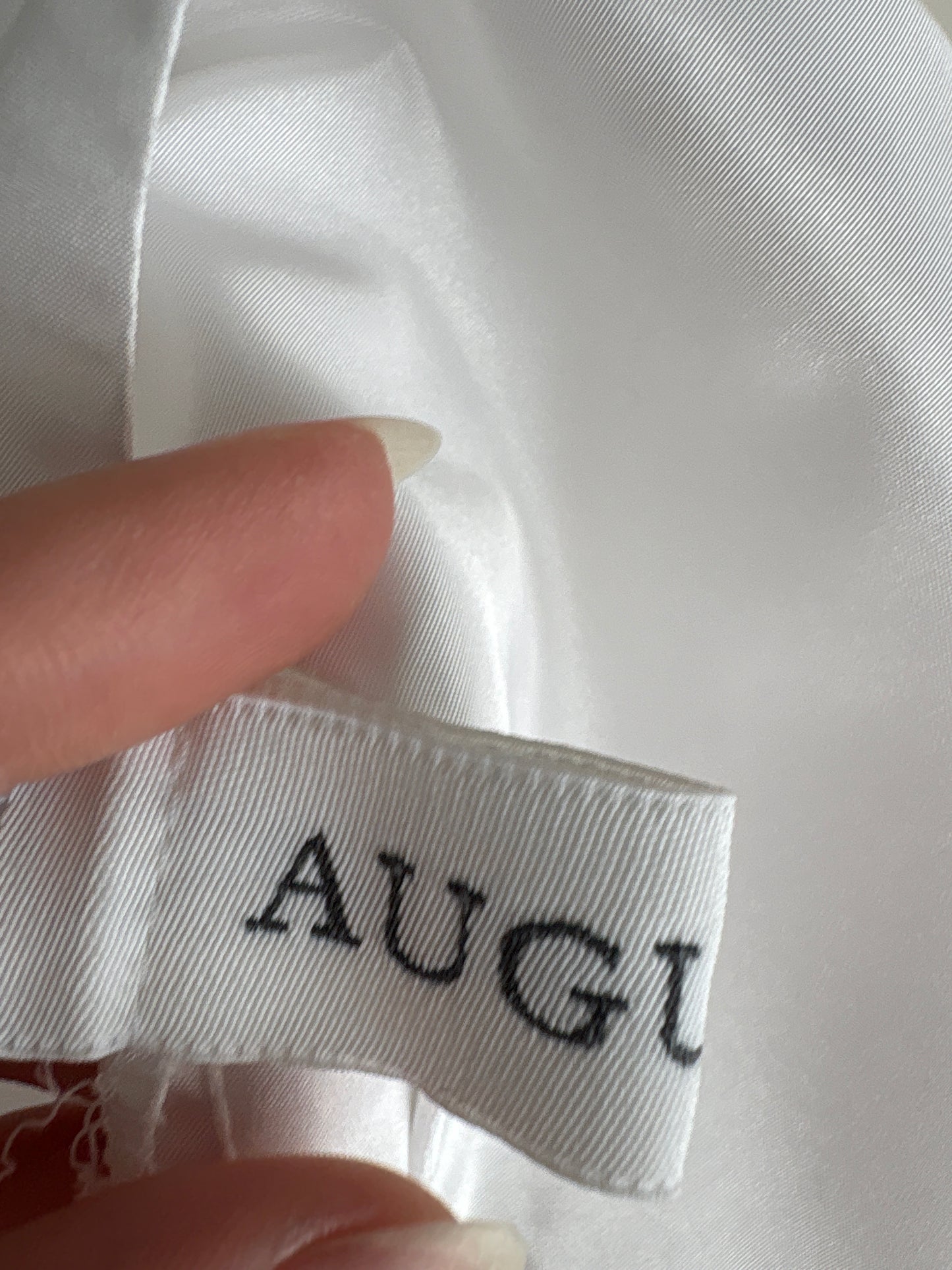 Sacou spectaculos cu umeri bufanți și influențe asiatice din tafta mată
