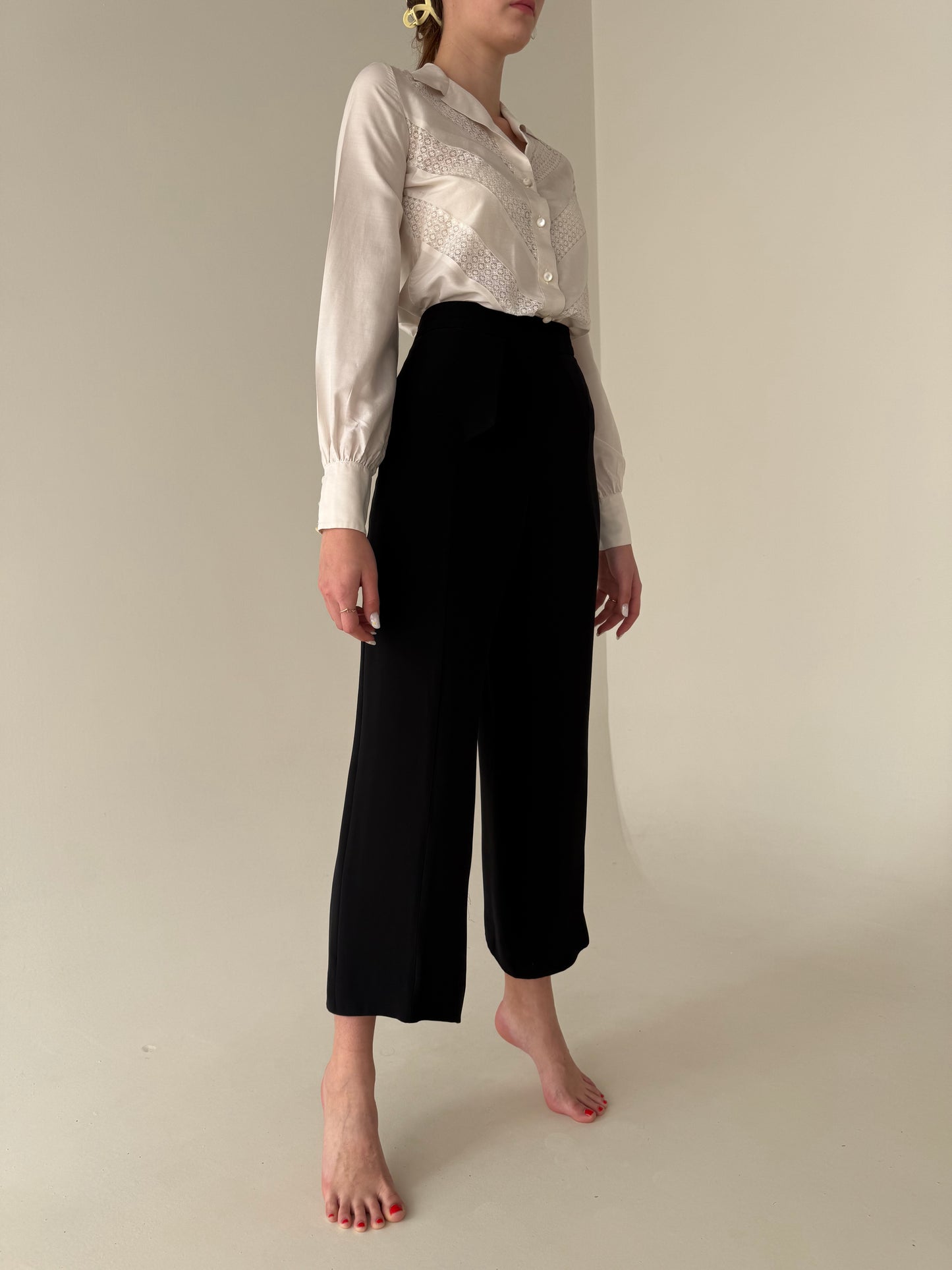 Pantaloni ultra luxury Giorgio Armani din mătase naturală